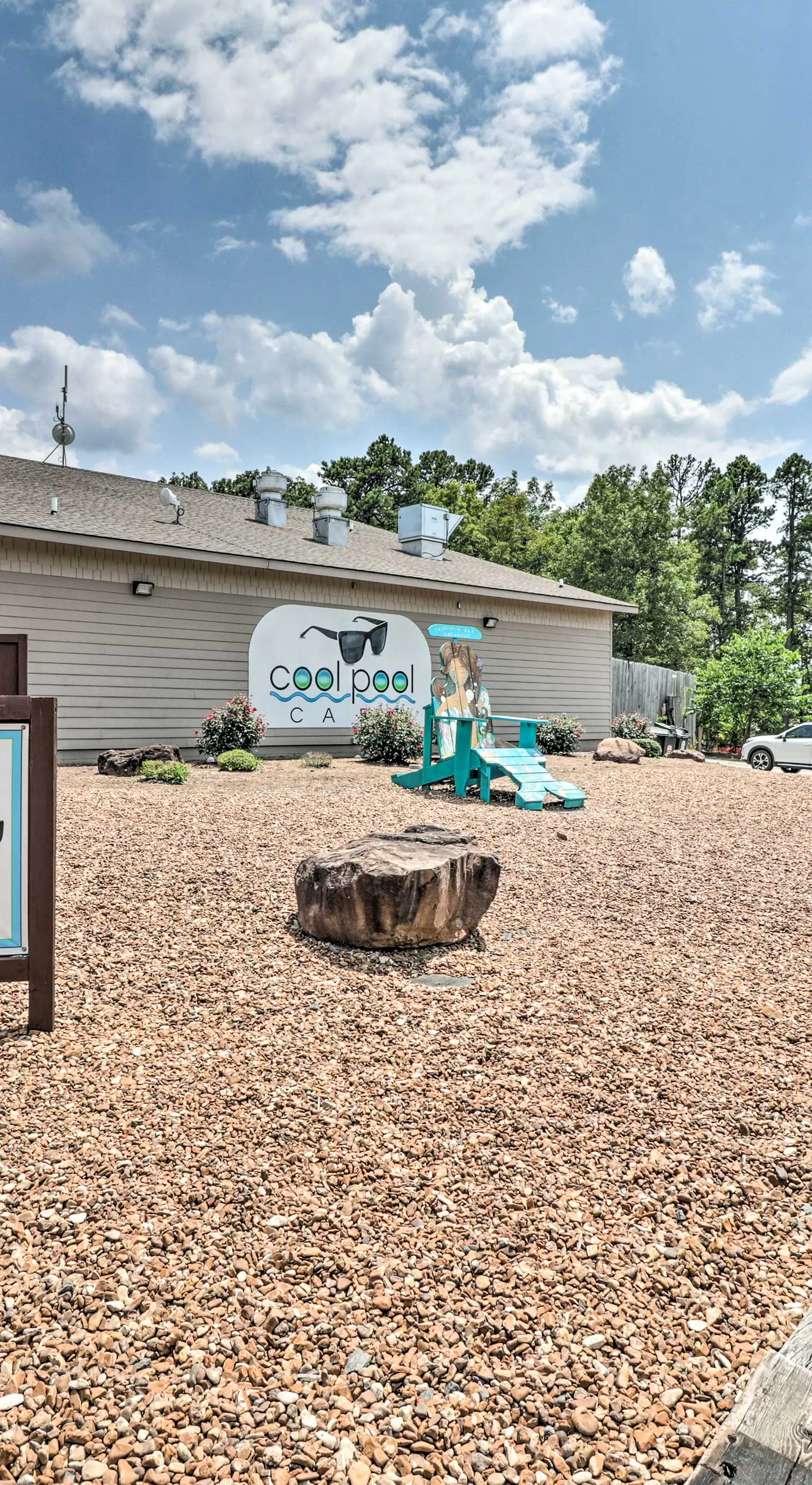 4 Mi to Greers Ferry Lake: Condo w/ Deck & Balcony