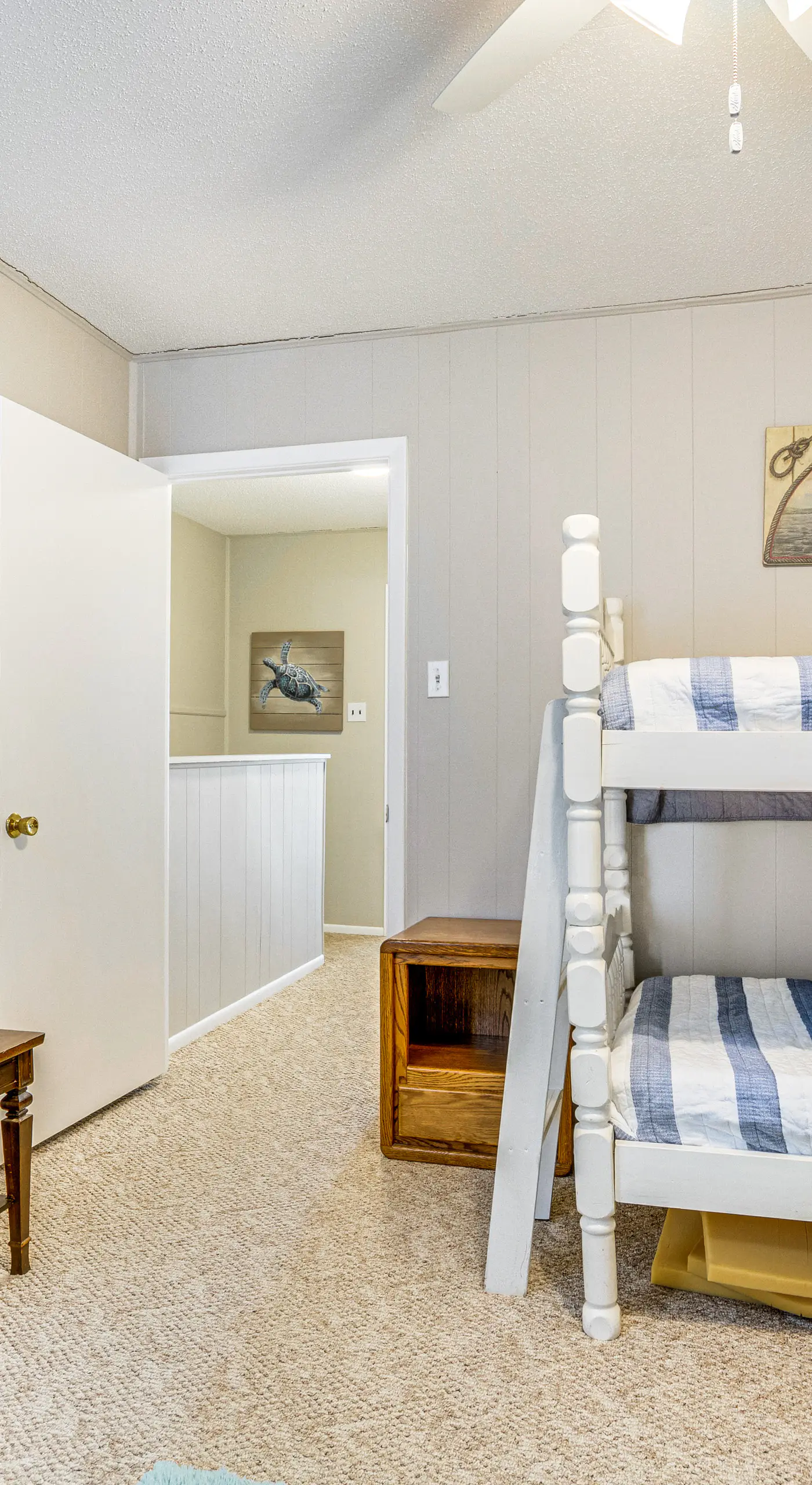 4 Mi to Greers Ferry Lake: Condo w/ Deck & Balcony
