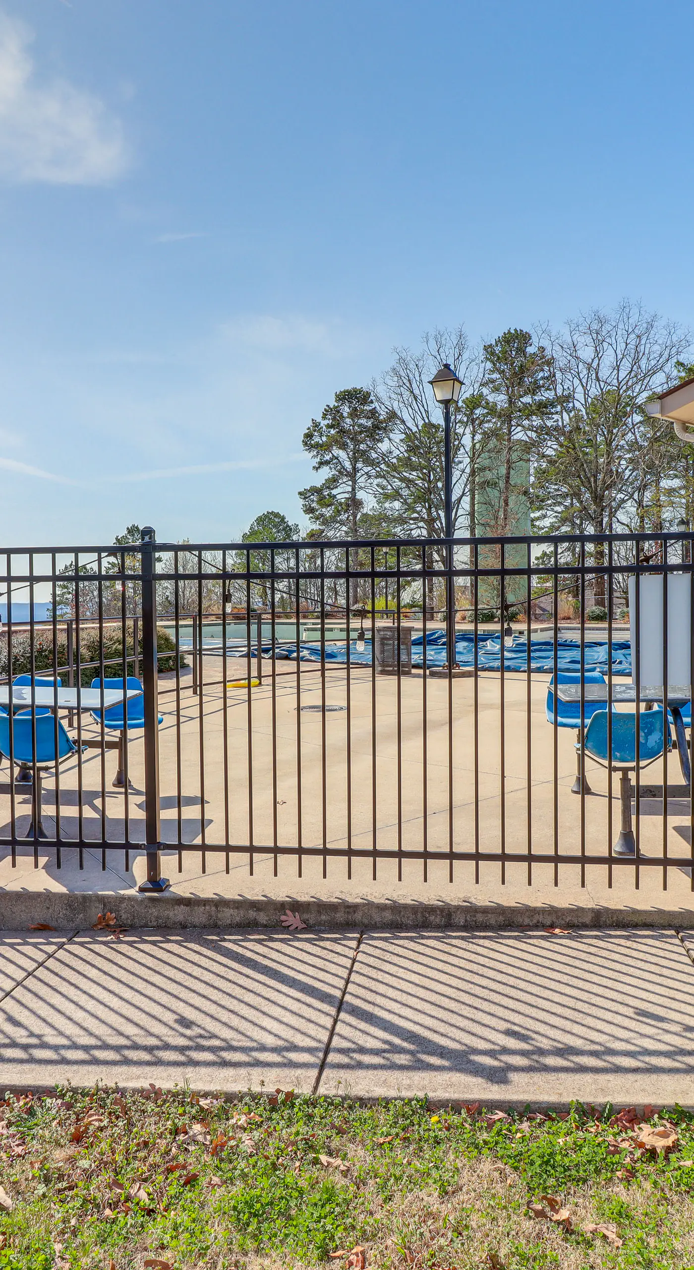 4 Mi to Greers Ferry Lake: Condo w/ Deck & Balcony