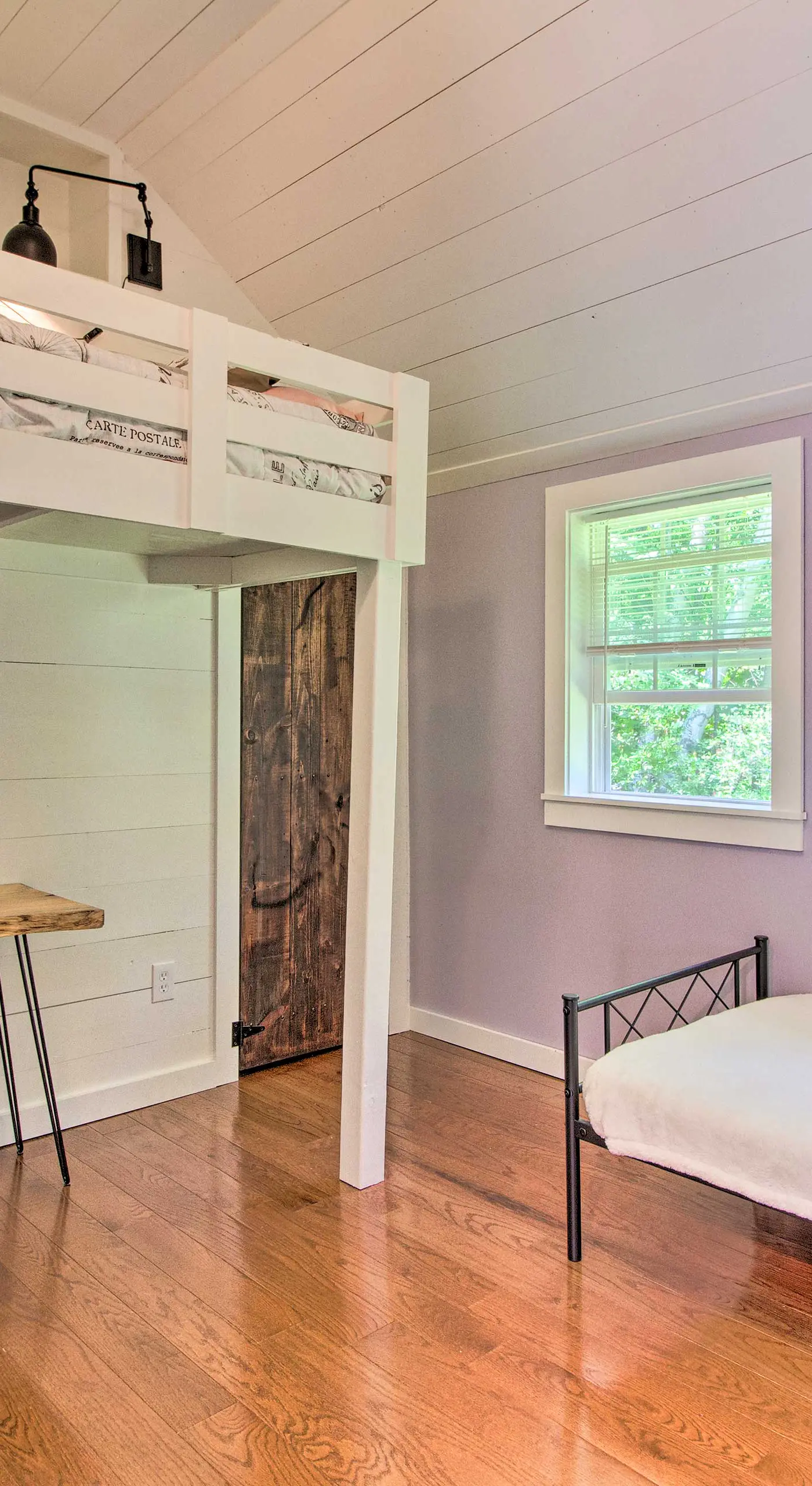Stylish Mountain Home Near Ski, Golf + Manchester!