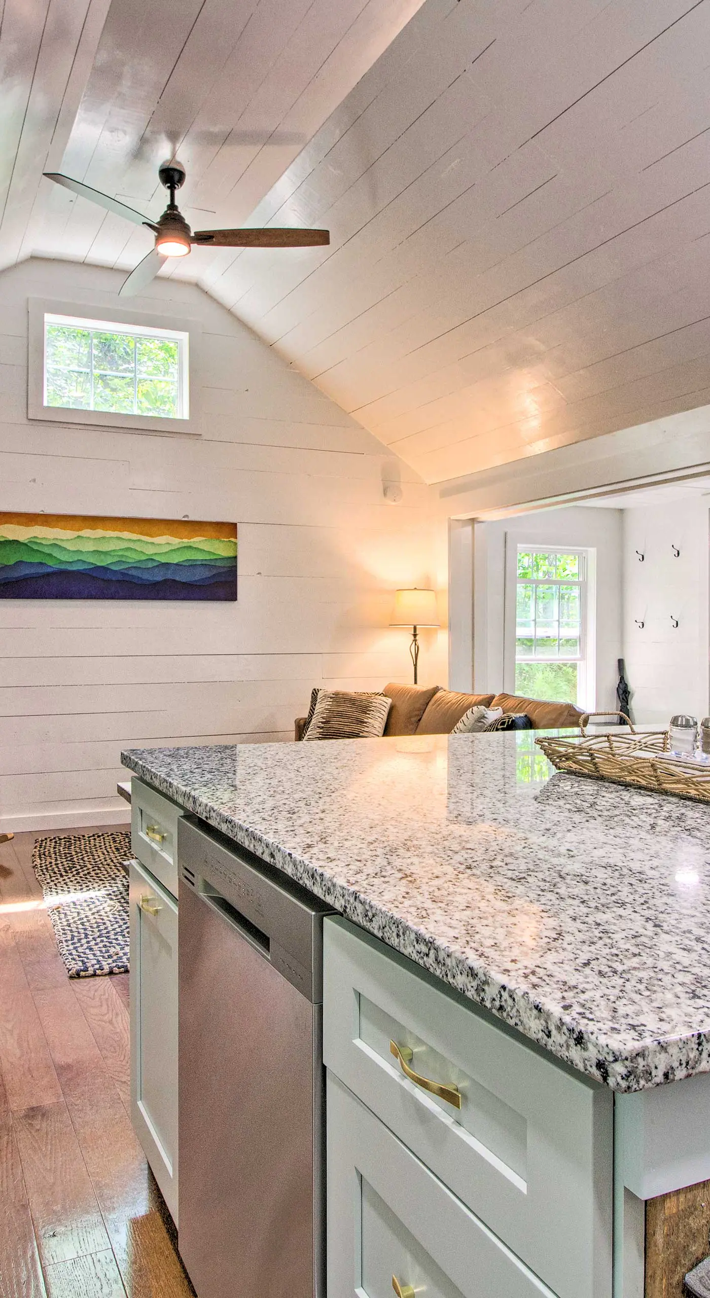 Stylish Mountain Home Near Ski, Golf + Manchester!