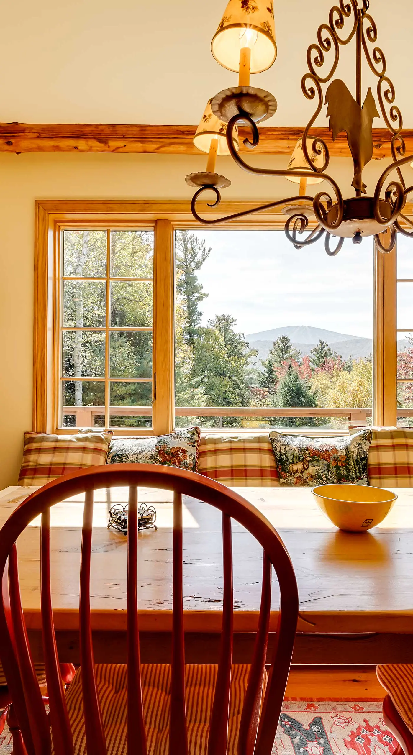 Winhall Home w/ Deck + Views, 6 Mi to Ski Slopes!
