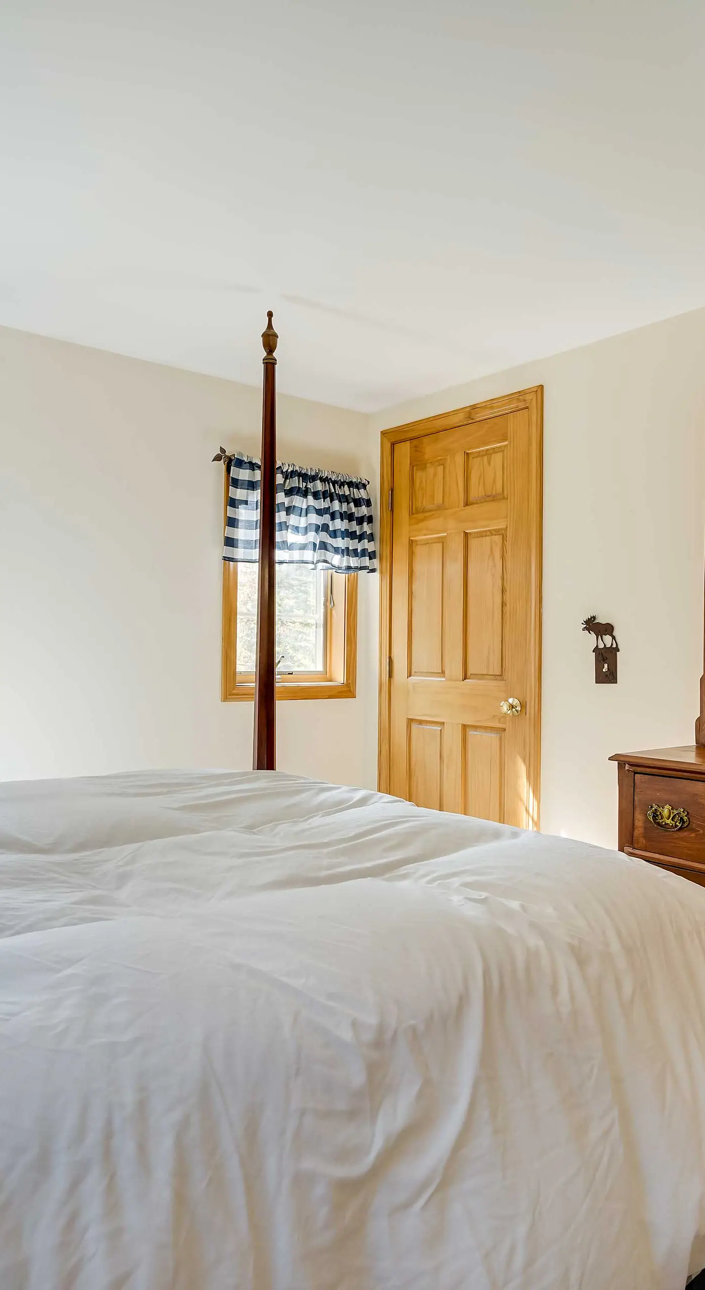 Winhall Home w/ Deck + Views, 6 Mi to Ski Slopes!