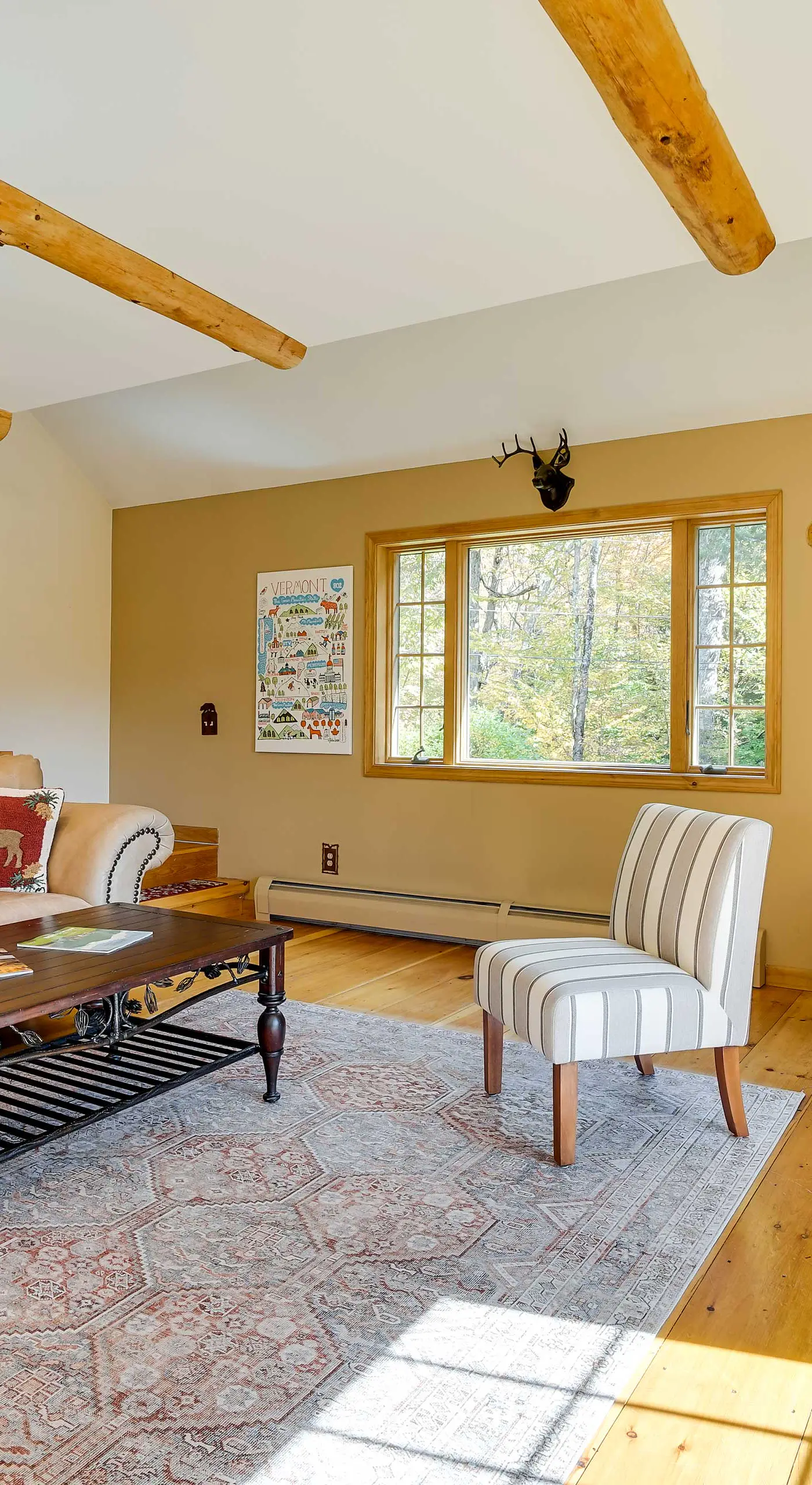 Winhall Home w/ Deck + Views, 6 Mi to Ski Slopes!