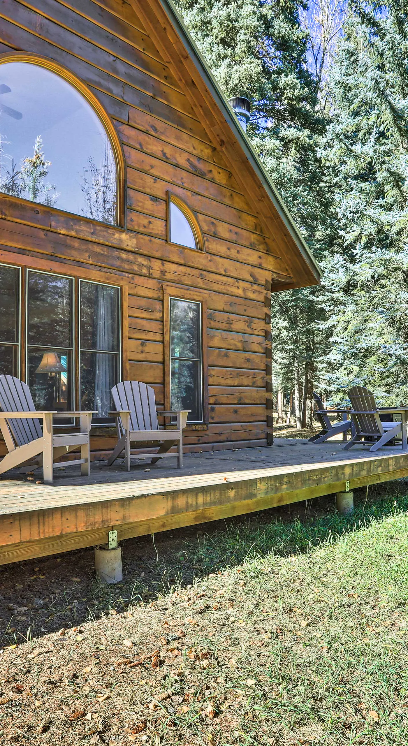 Bayfield Cabin w/ Wraparound Deck & Fire Pit