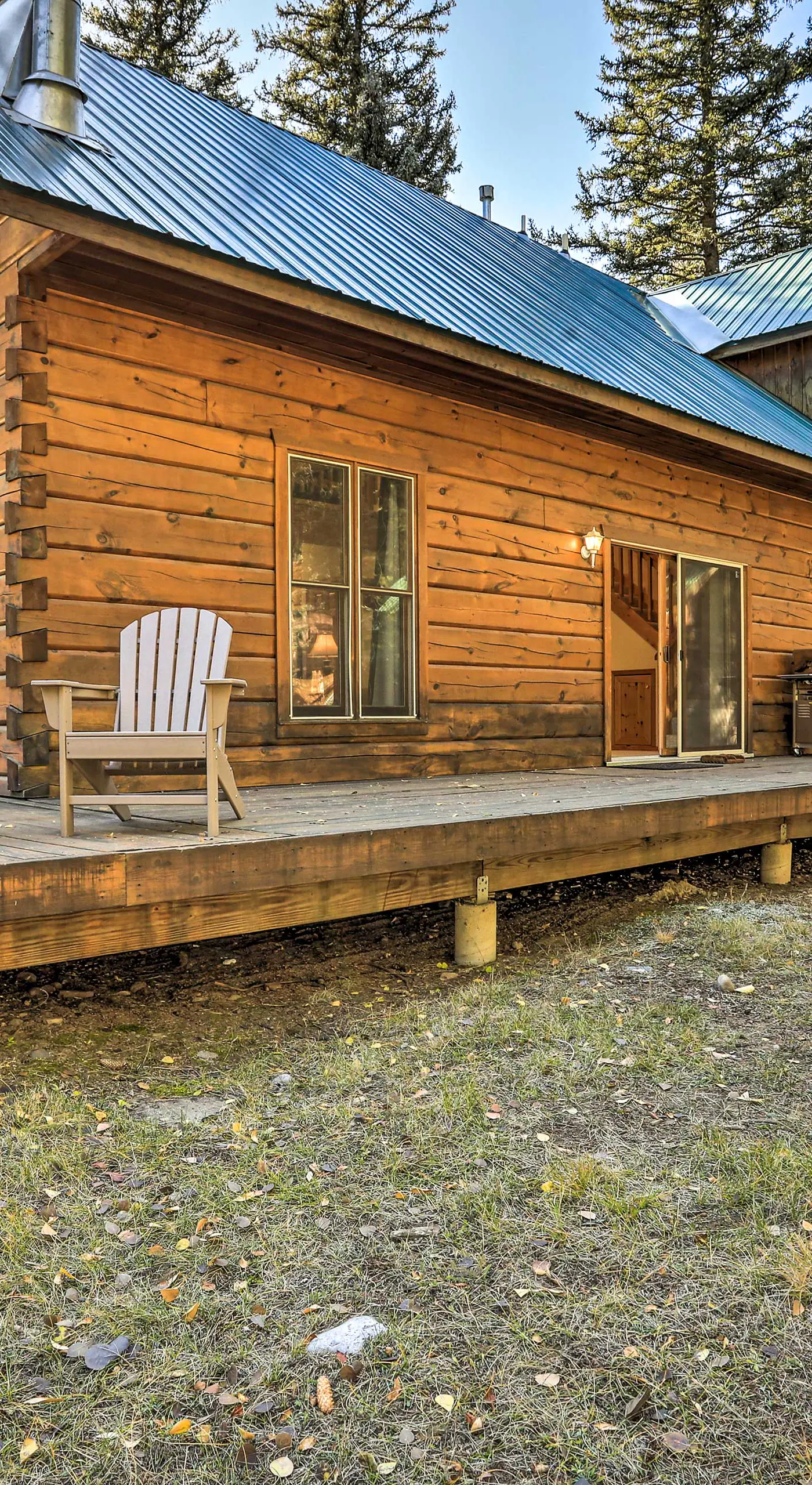 Bayfield Cabin w/ Wraparound Deck & Fire Pit