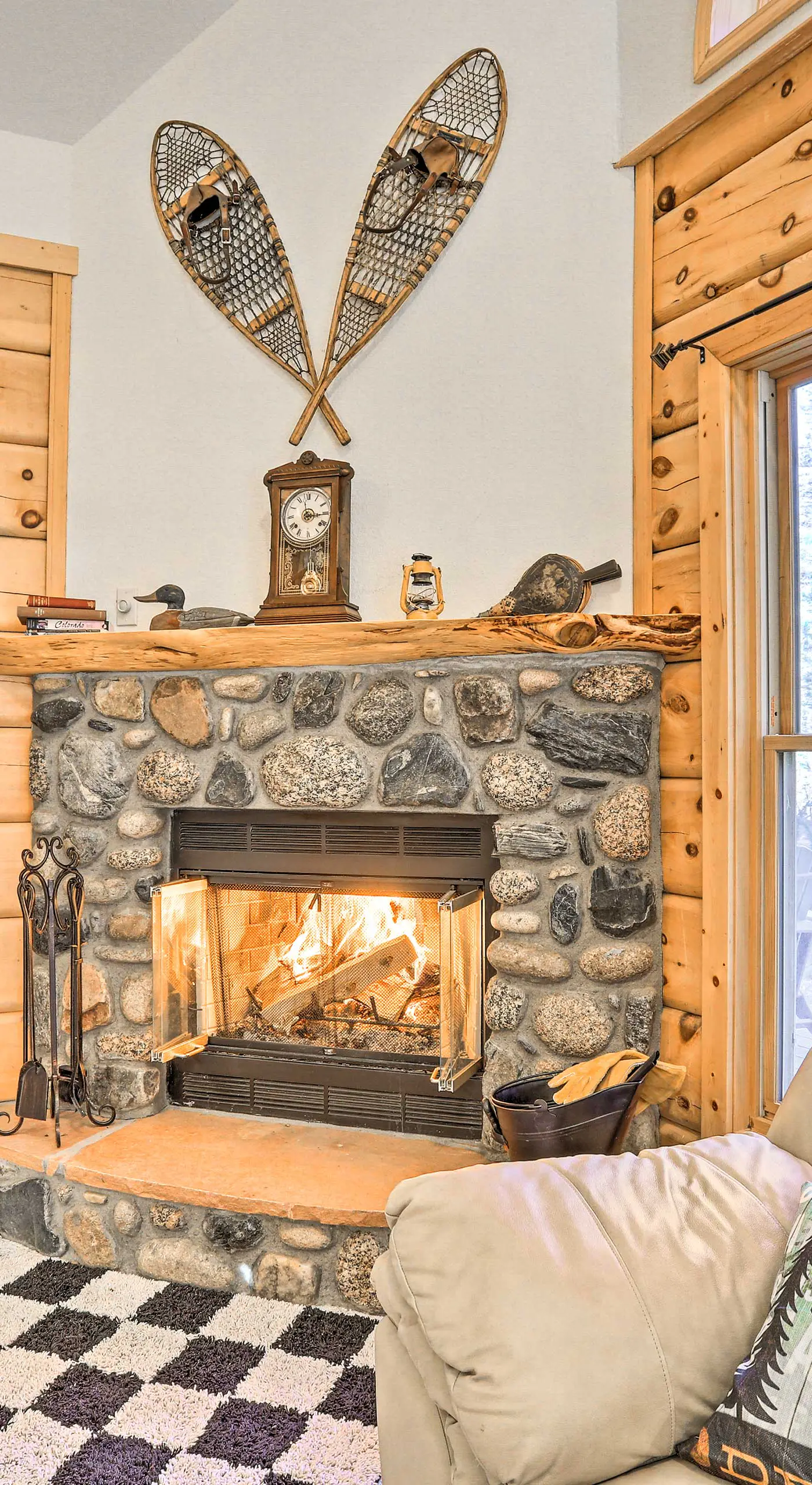 Bayfield Cabin w/ Wraparound Deck & Fire Pit