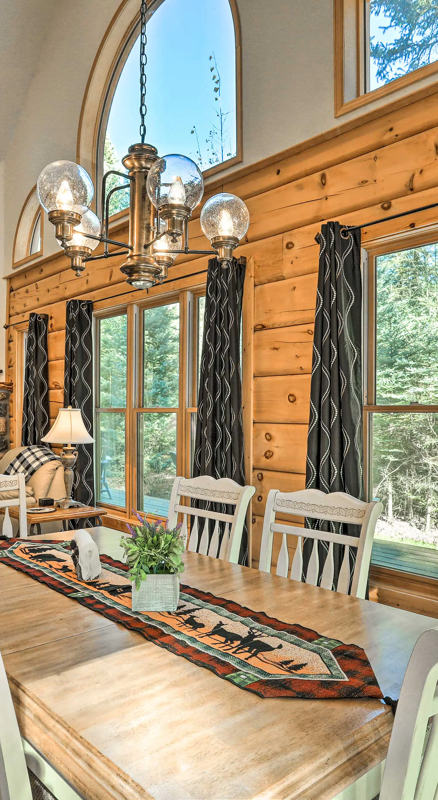 Bayfield Cabin w/ Wraparound Deck & Fire Pit