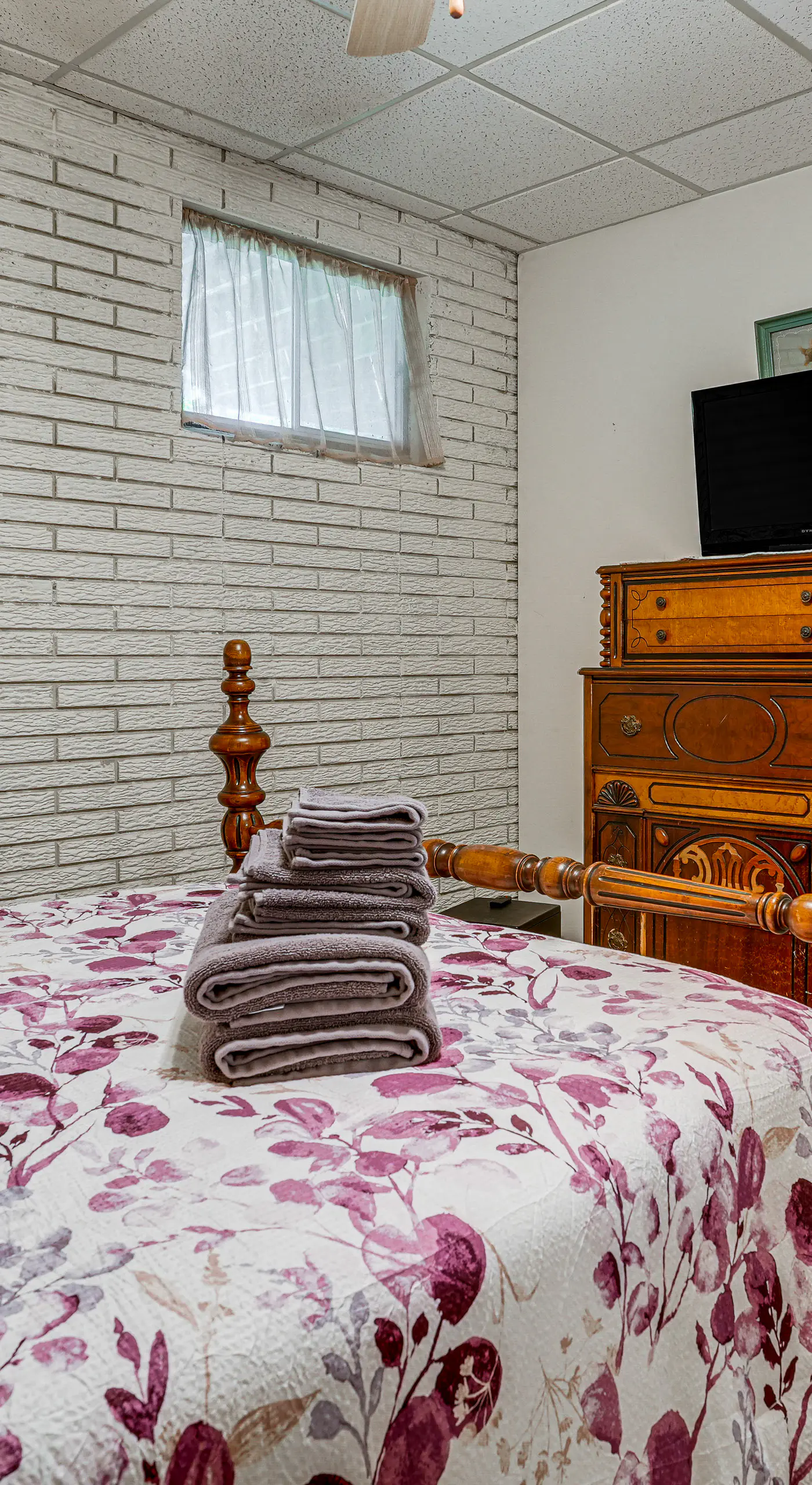 Peaceful Harrison Duplex w/ Porch & Grill!