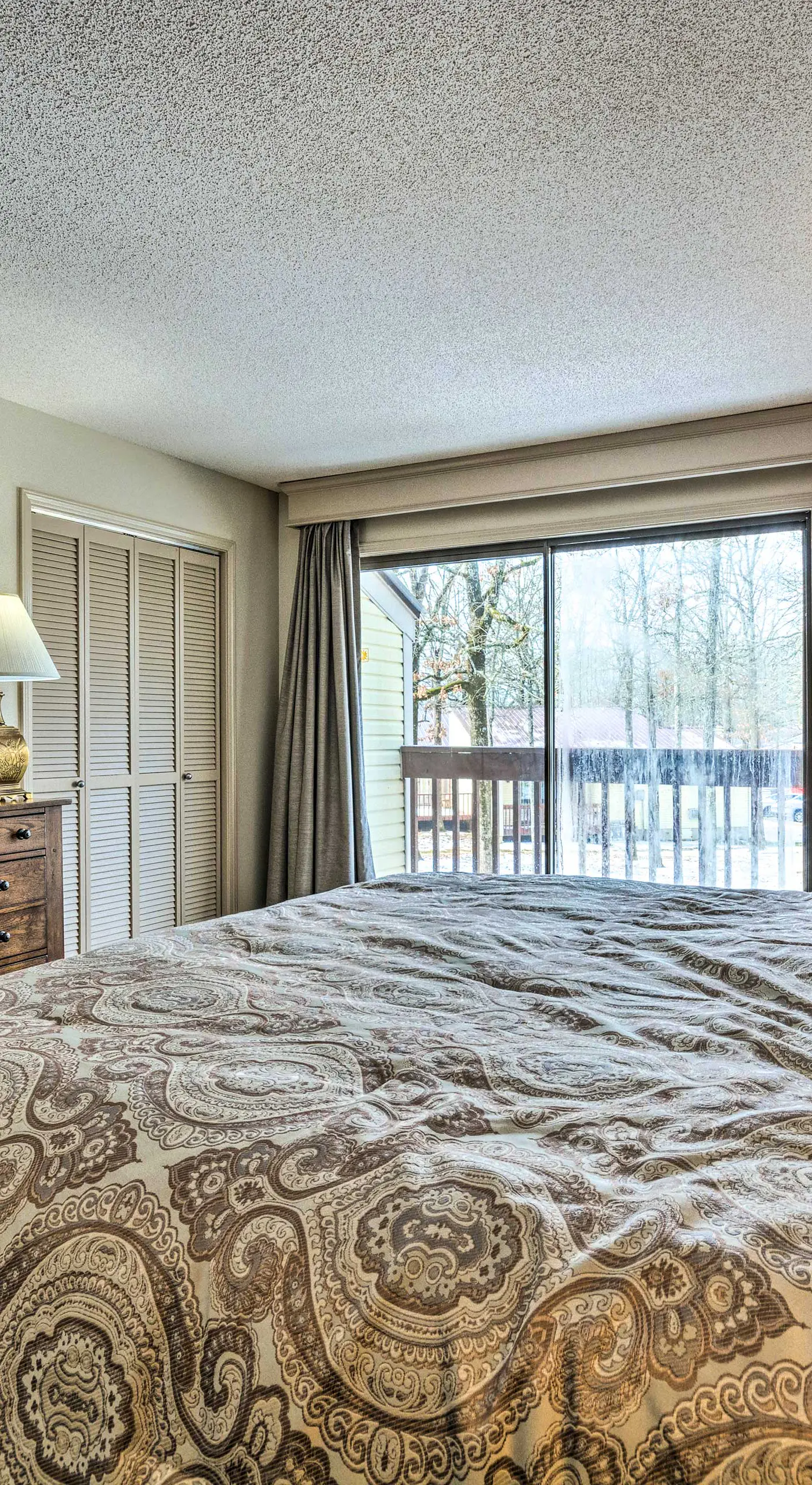 Single-Story Fairfield Bay Condo w/ Deck!