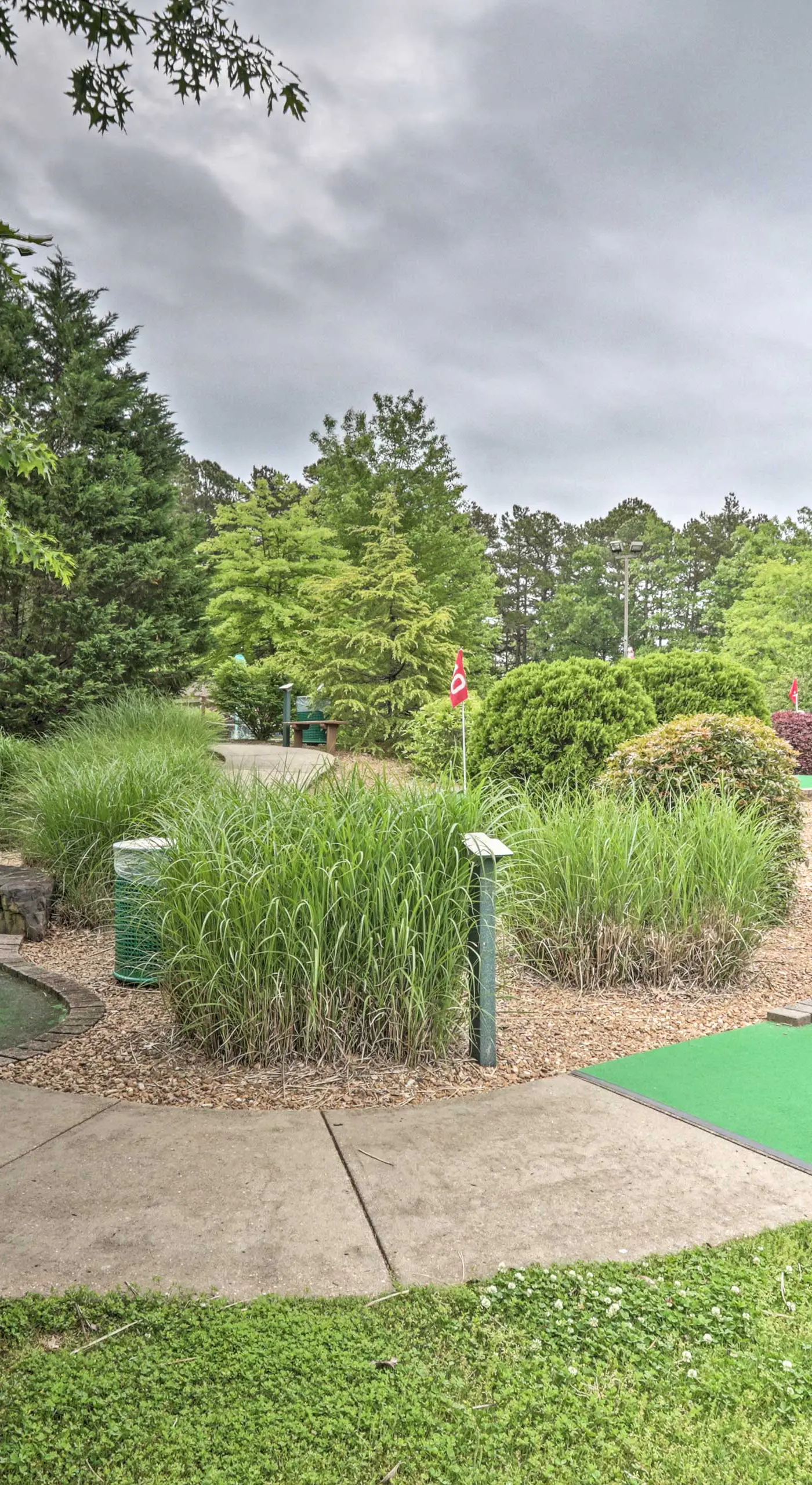 Single-Story Fairfield Bay Condo w/ Deck!