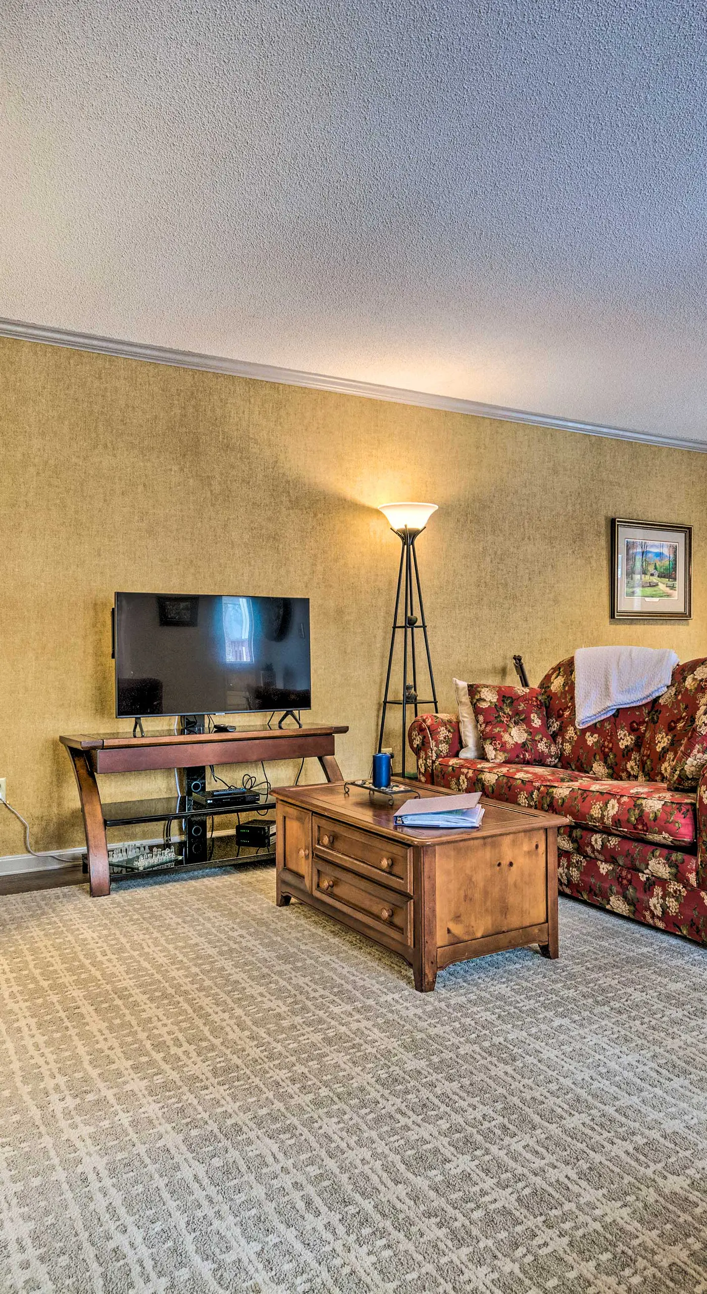 Single-Story Fairfield Bay Condo w/ Deck!
