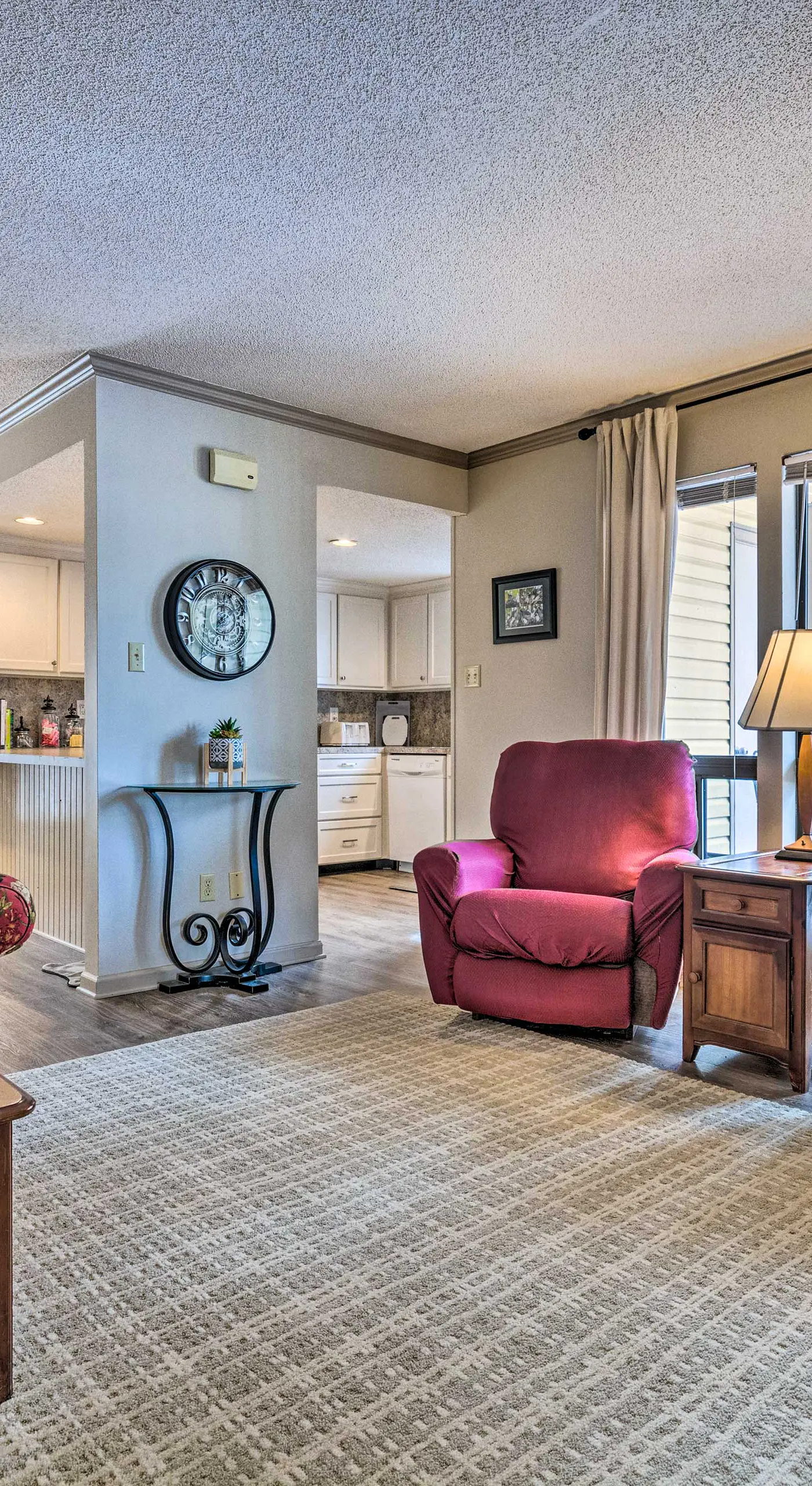Single-Story Fairfield Bay Condo w/ Deck!