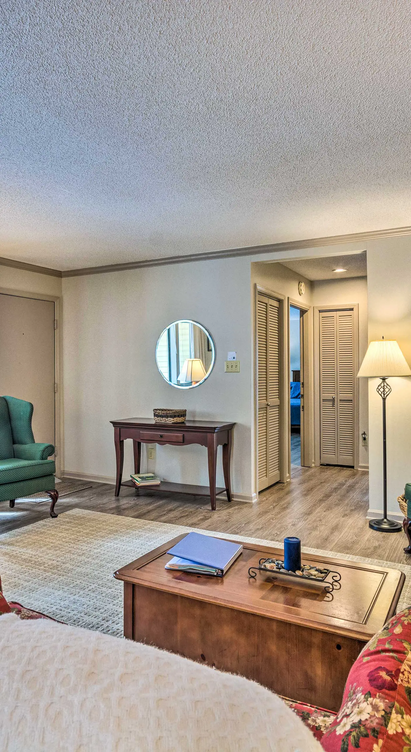 Single-Story Fairfield Bay Condo w/ Deck!