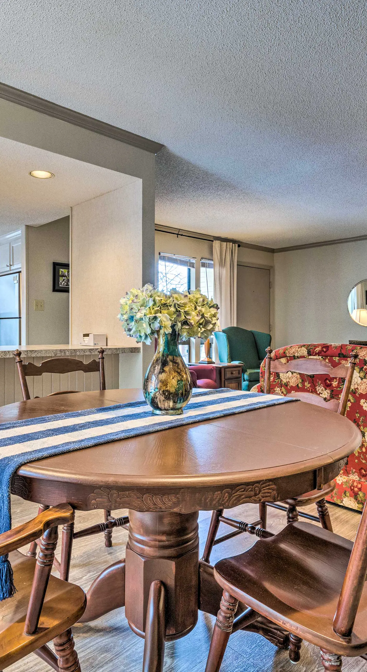 Single-Story Fairfield Bay Condo w/ Deck!