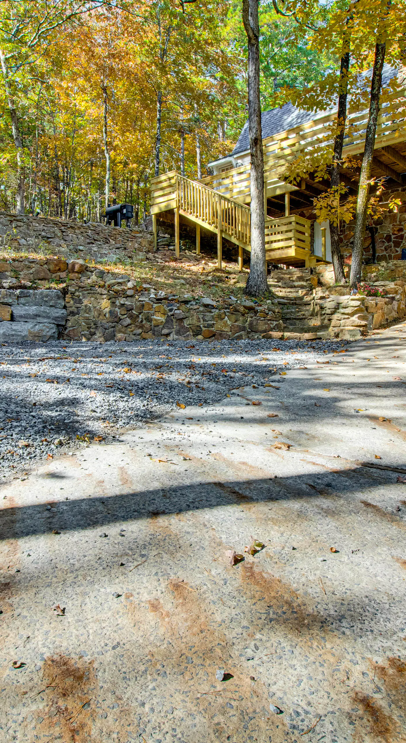 Fairfield Bay Home w/ Pool Access & Boat Slip