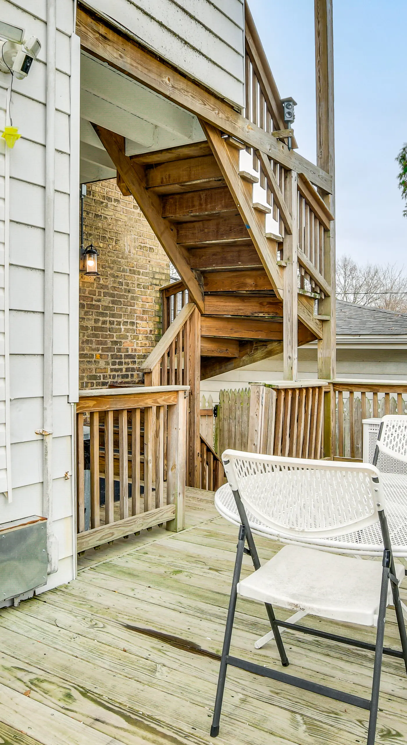 Pet-Friendly Family Apartment - Near NU Campus!
