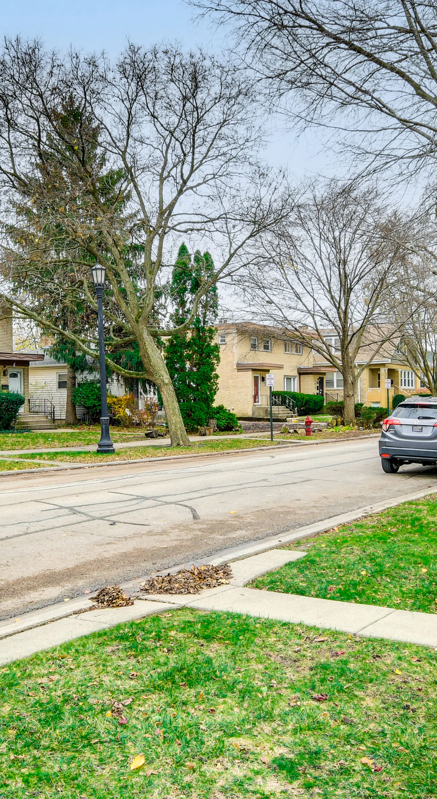 Pet-Friendly Family Apartment - Near NU Campus!