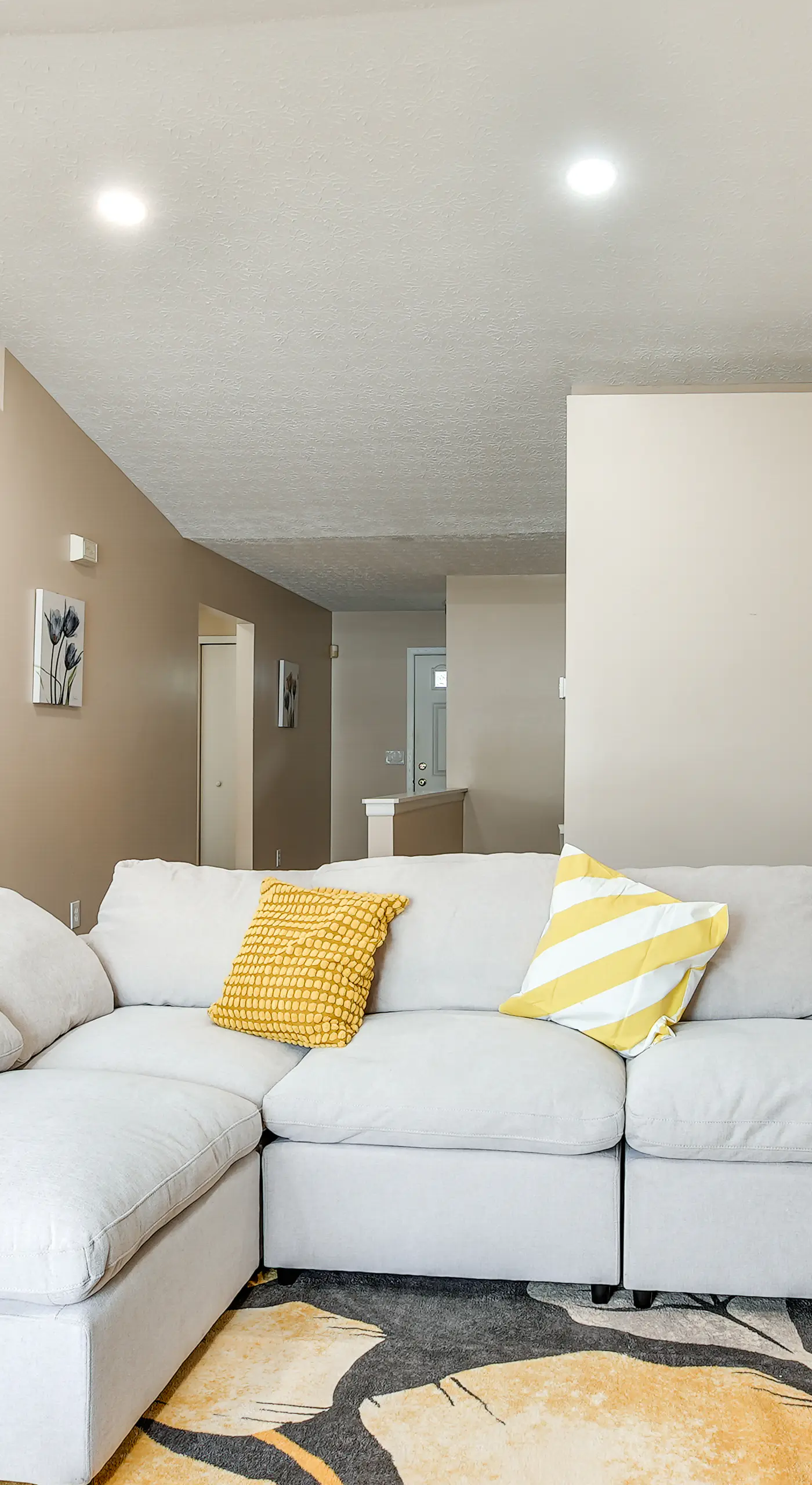 8 Mi to Downtown: Pet-Friendly Columbus Home