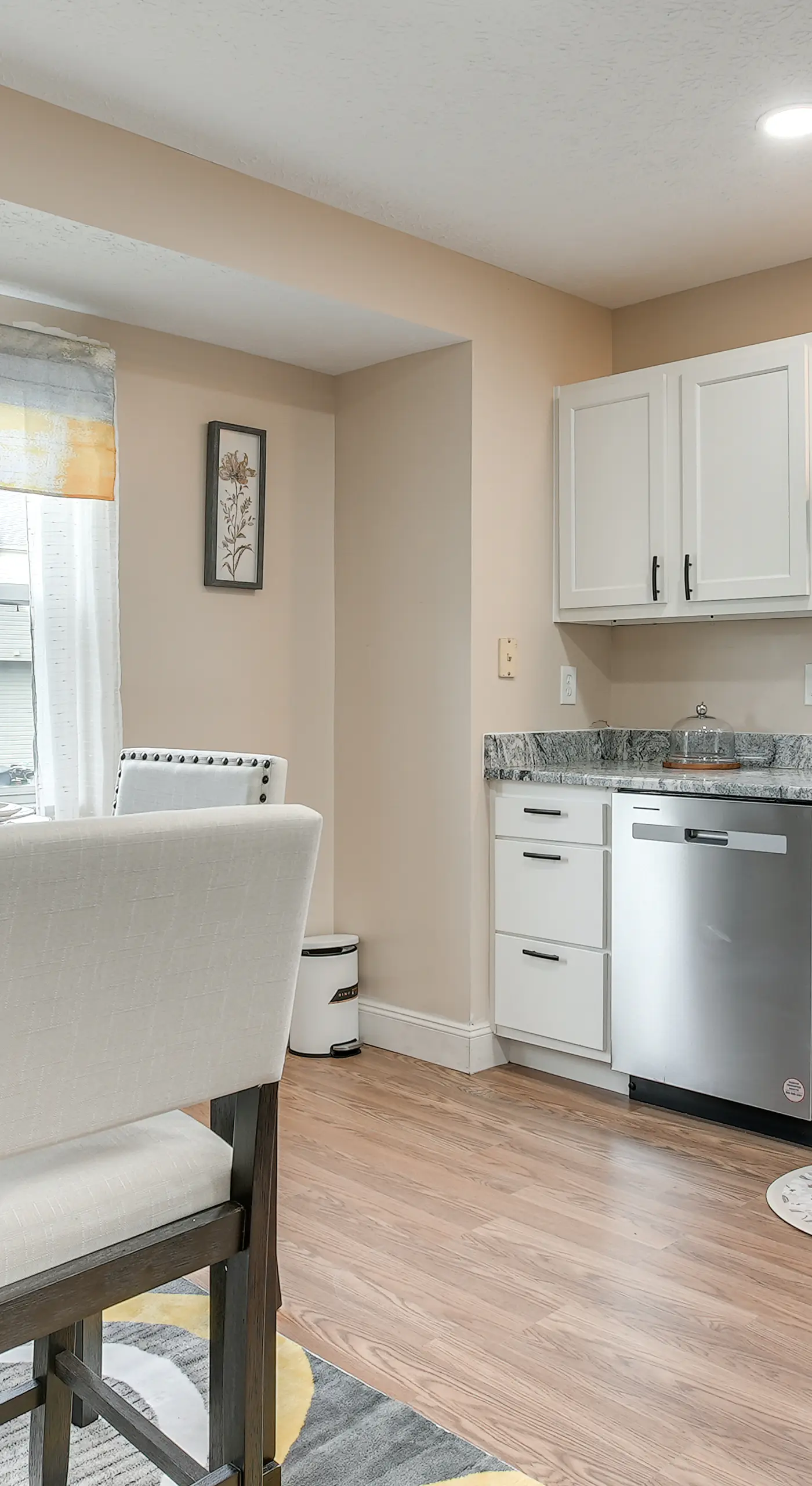 8 Mi to Downtown: Pet-Friendly Columbus Home