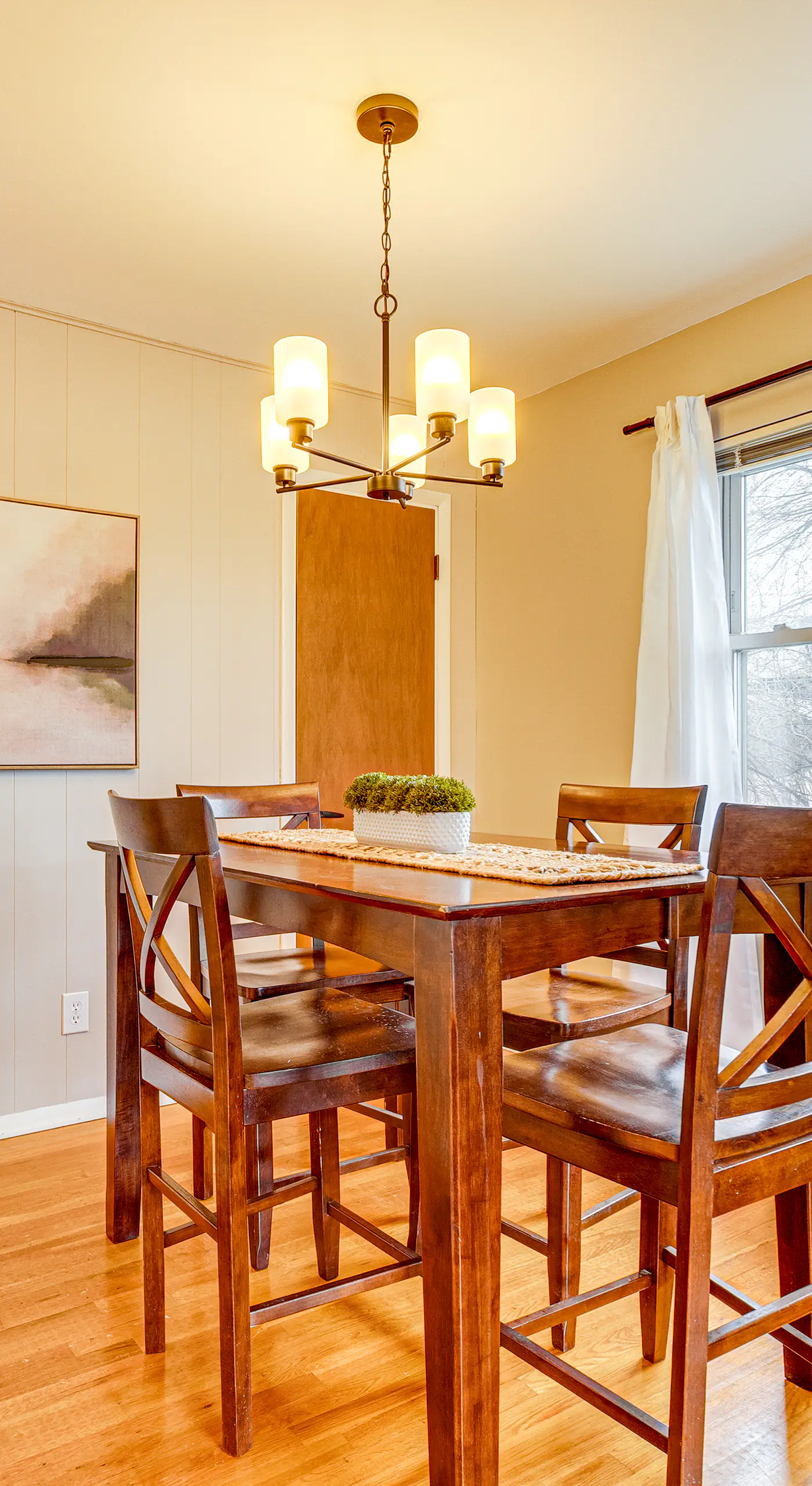 10 Mi to Dtwn: Pet-Friendly Retreat in Columbus
