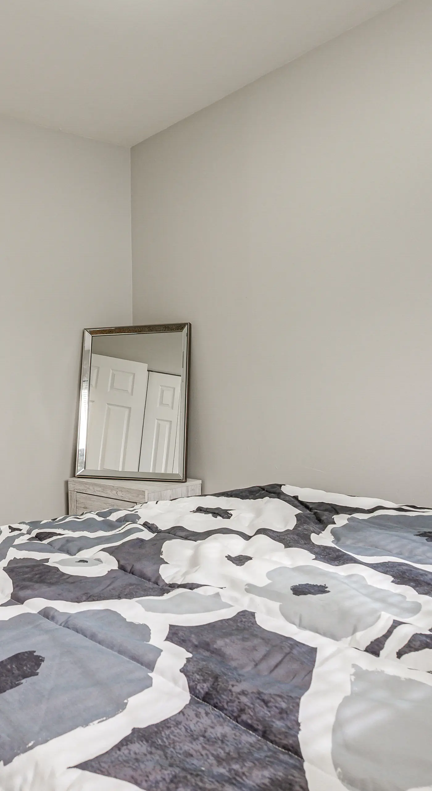 6 Mi to Downtown Columbus: Quiet Home w/ Yard