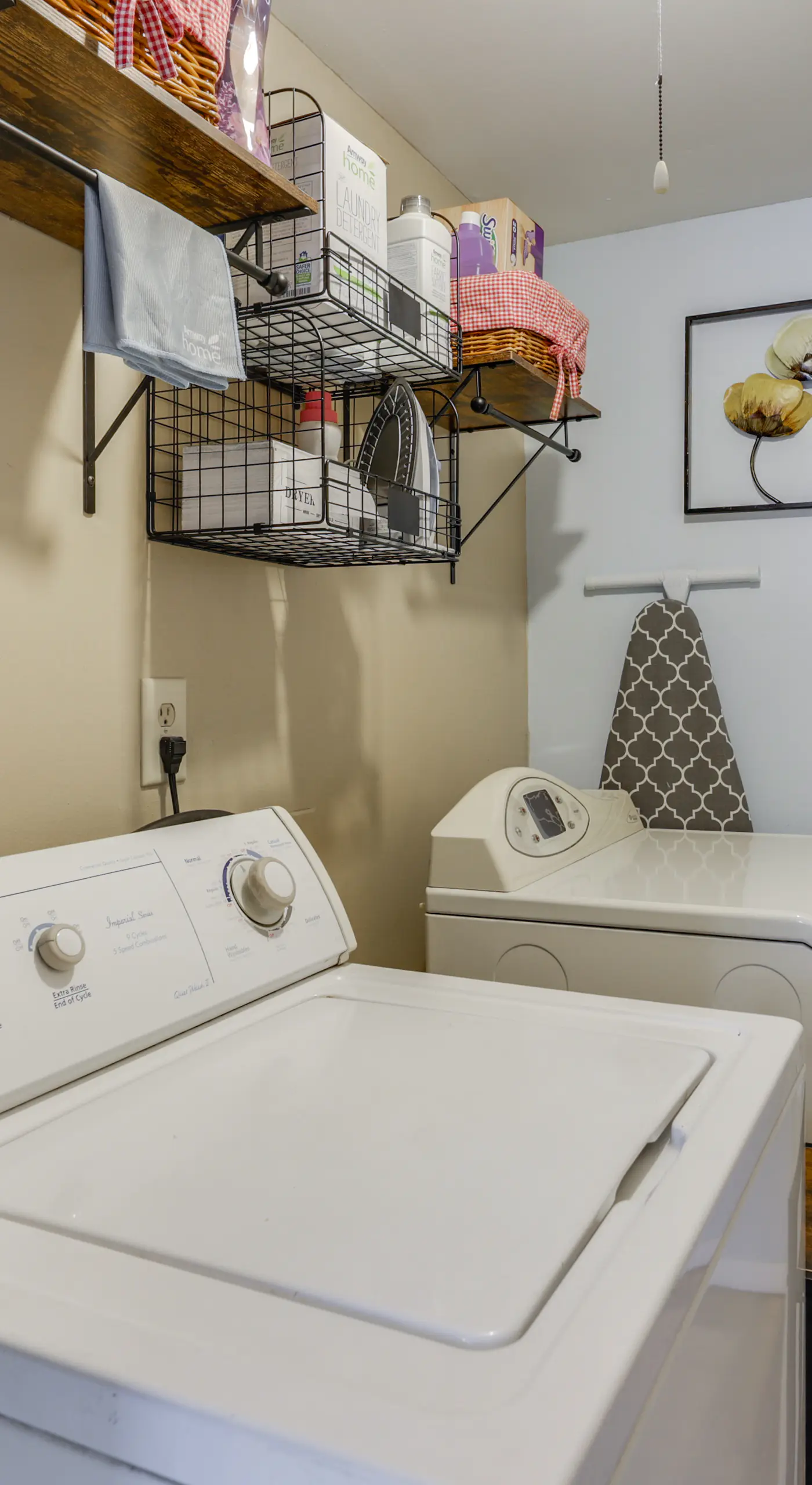 3 Mi to Englewood Dam: Pet-Friendly Home w/ Yard!