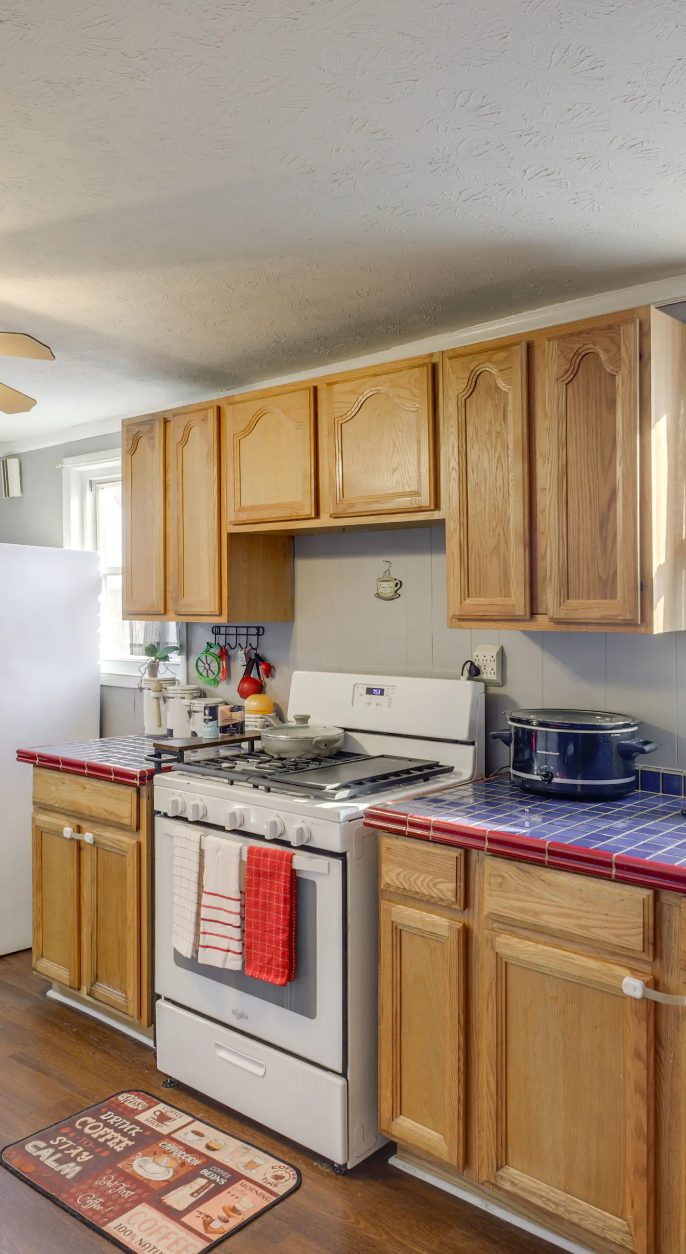 3 Mi to Englewood Dam: Pet-Friendly Home w/ Yard!