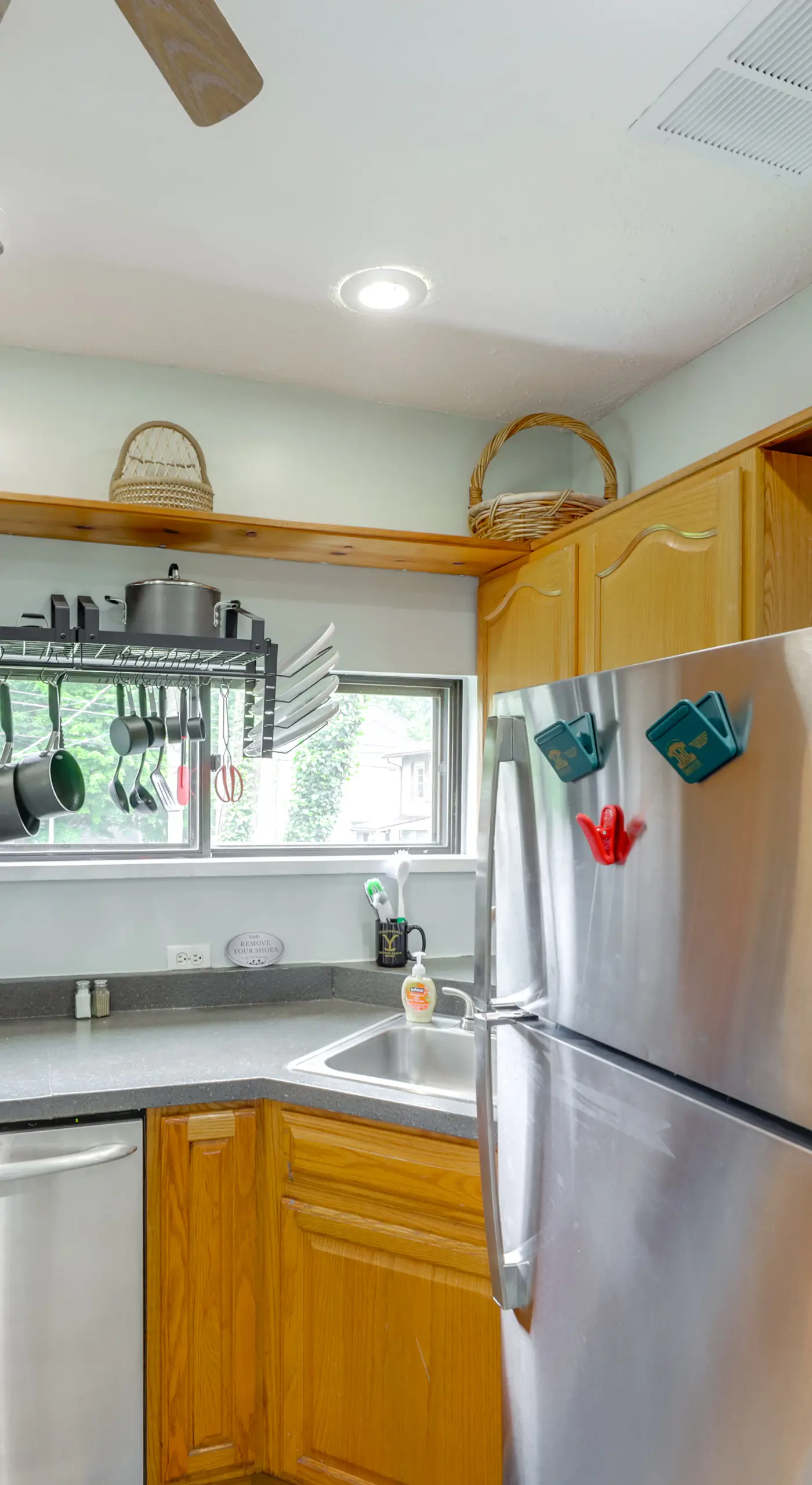 Near Campus & Dtwn! Dog-Friendly Dayton Retreat