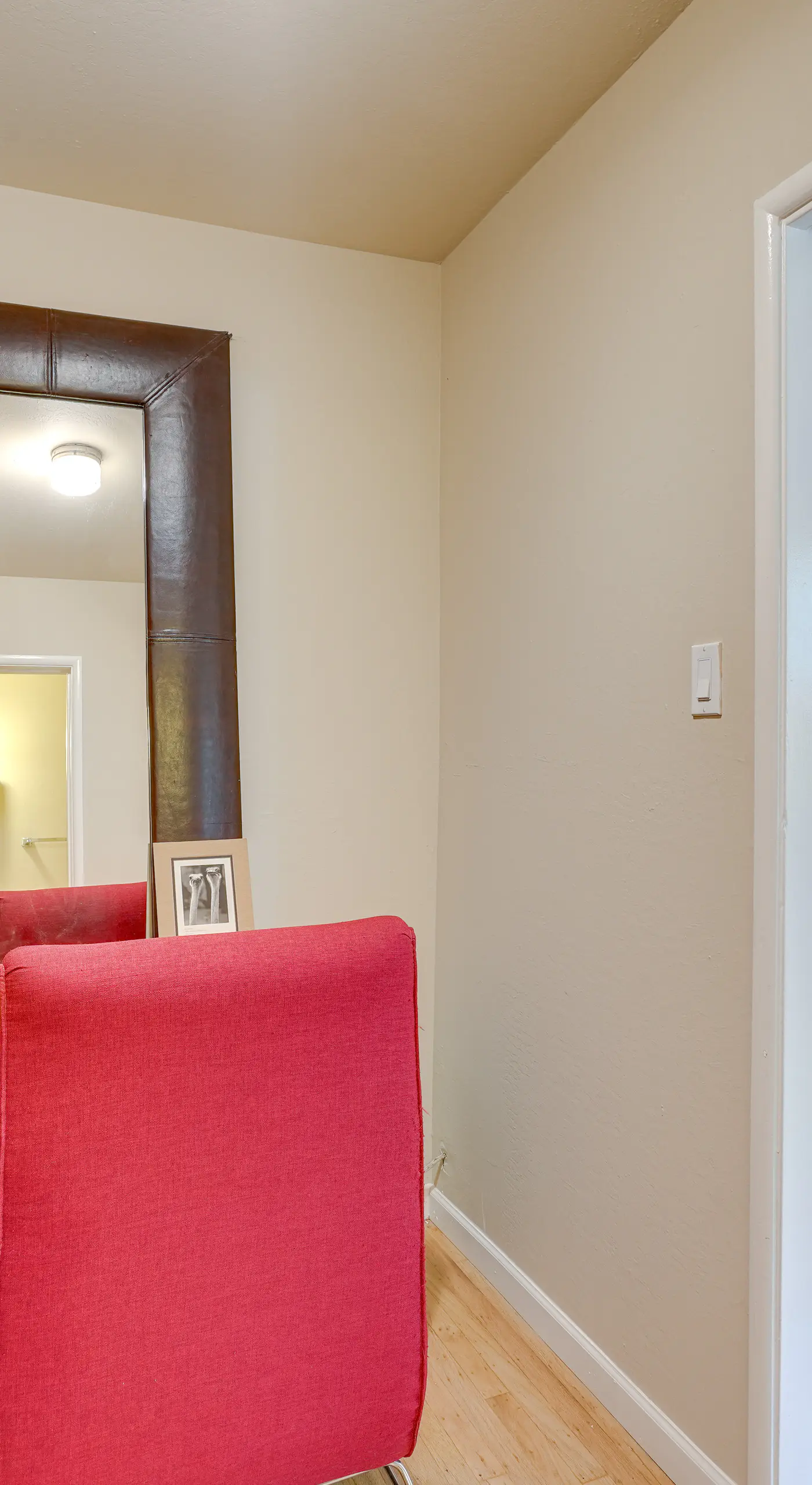 Downtown Oakland Studio, 6 Mi to Toll Plaza Beach!