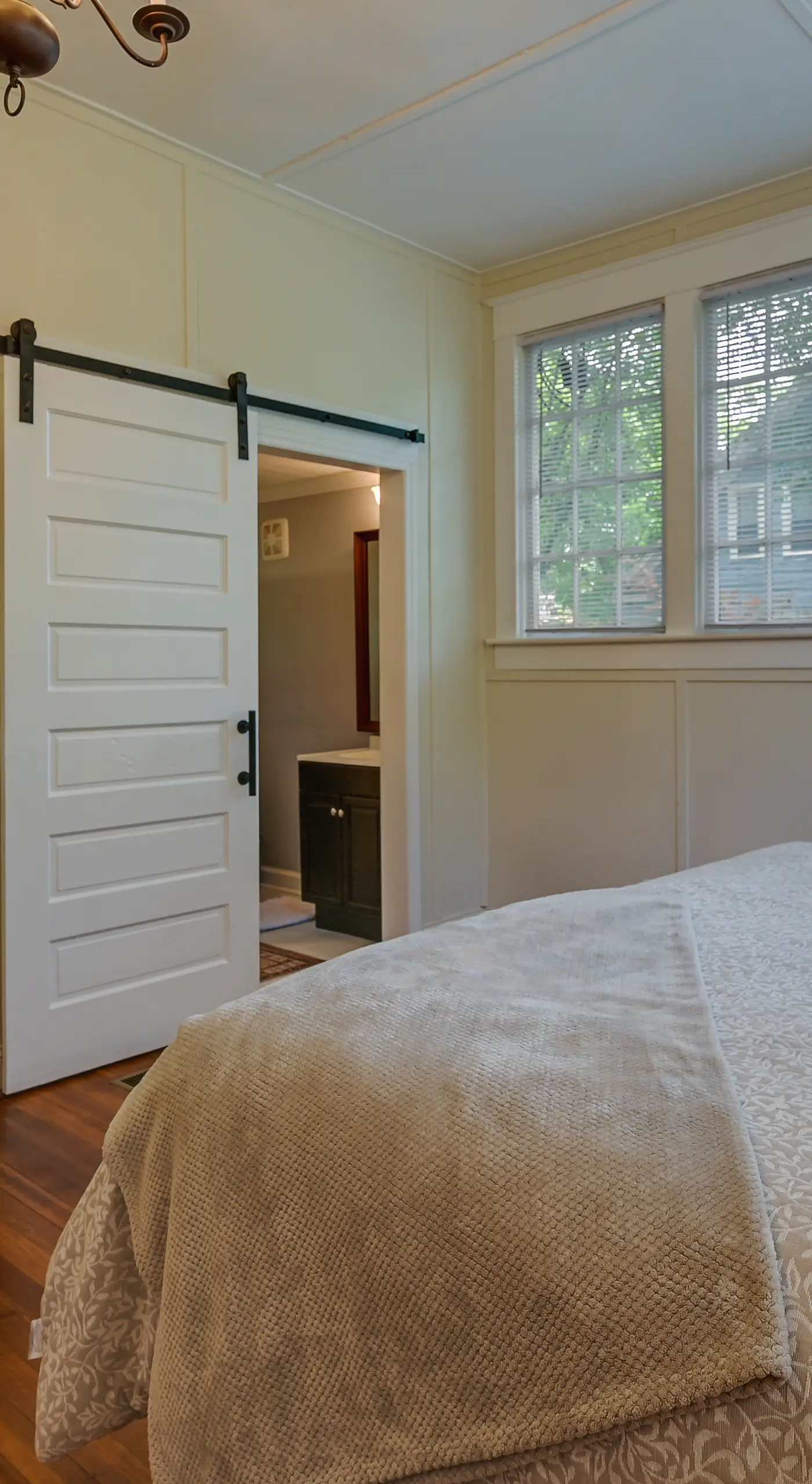 Cozy ‘Casa Verde’ Getaway - 1 Mi to UNCG Campus