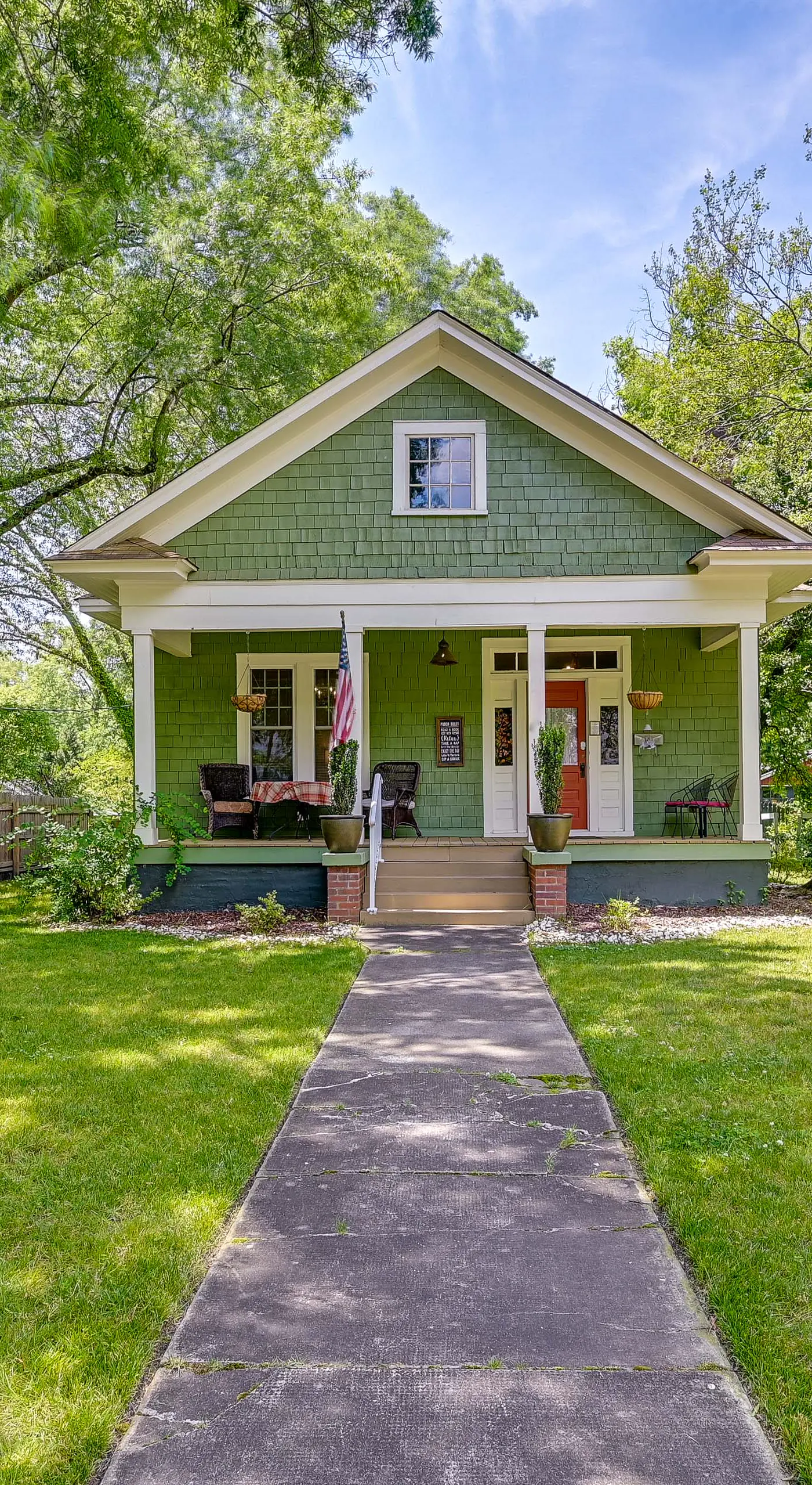 Cozy ‘Casa Verde’ Getaway - 1 Mi to UNCG Campus