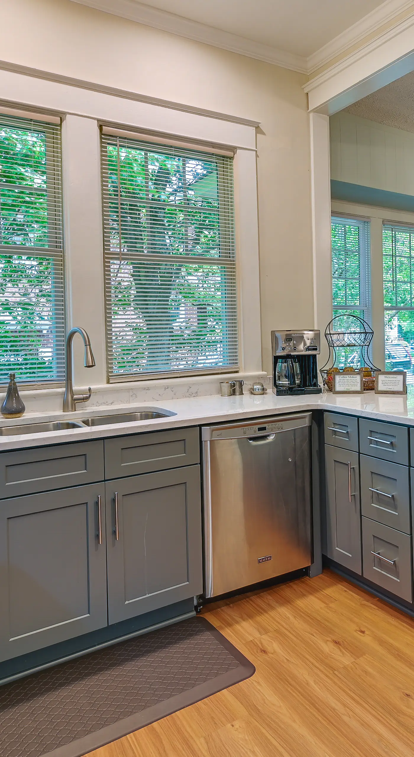 Cozy ‘Casa Verde’ Getaway - 1 Mi to UNCG Campus