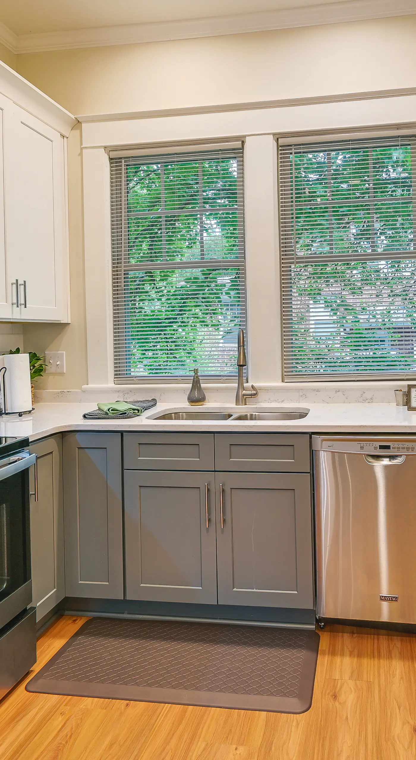 Cozy ‘Casa Verde’ Getaway - 1 Mi to UNCG Campus
