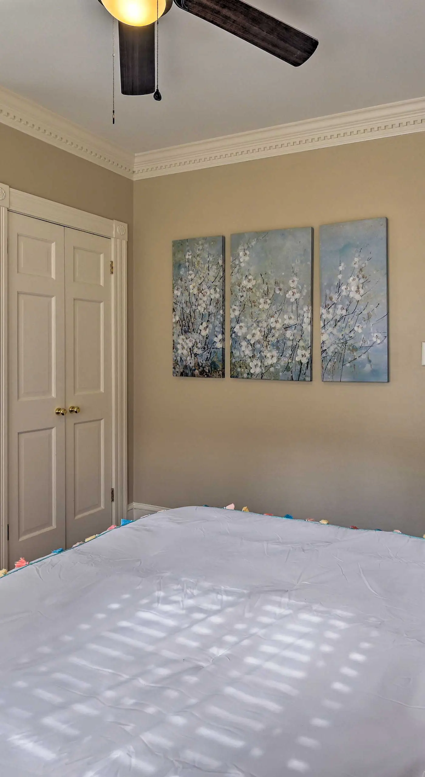Bright Greensboro Escape ~ 1 Mi to Downtown