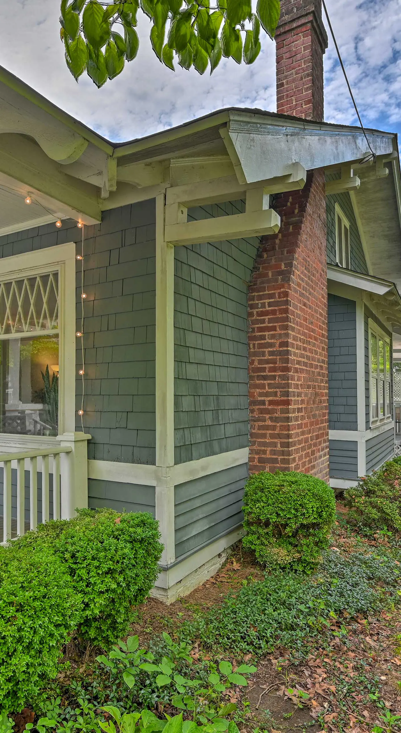 Bright Greensboro Escape ~ 1 Mi to Downtown