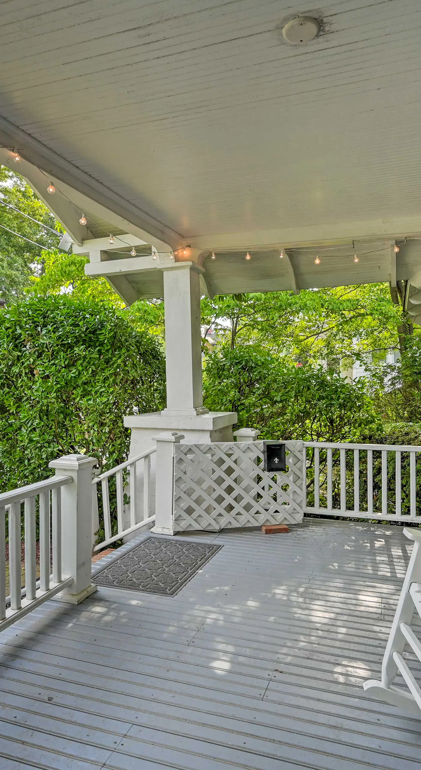 Bright Greensboro Escape ~ 1 Mi to Downtown