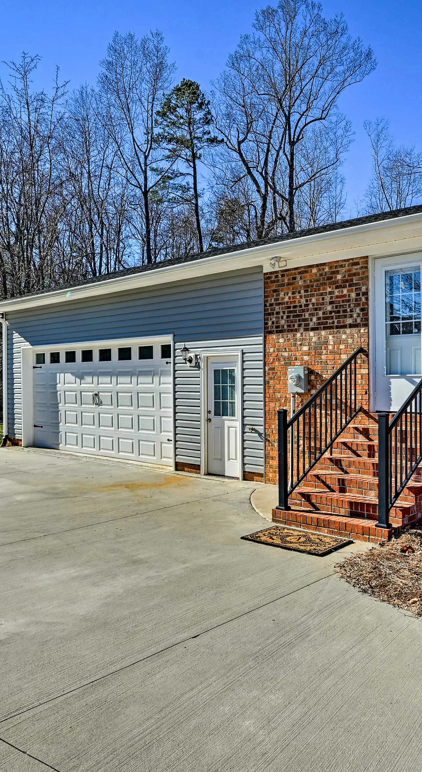 Ranch-Style Home 7 Mi to Downtown Greensboro!