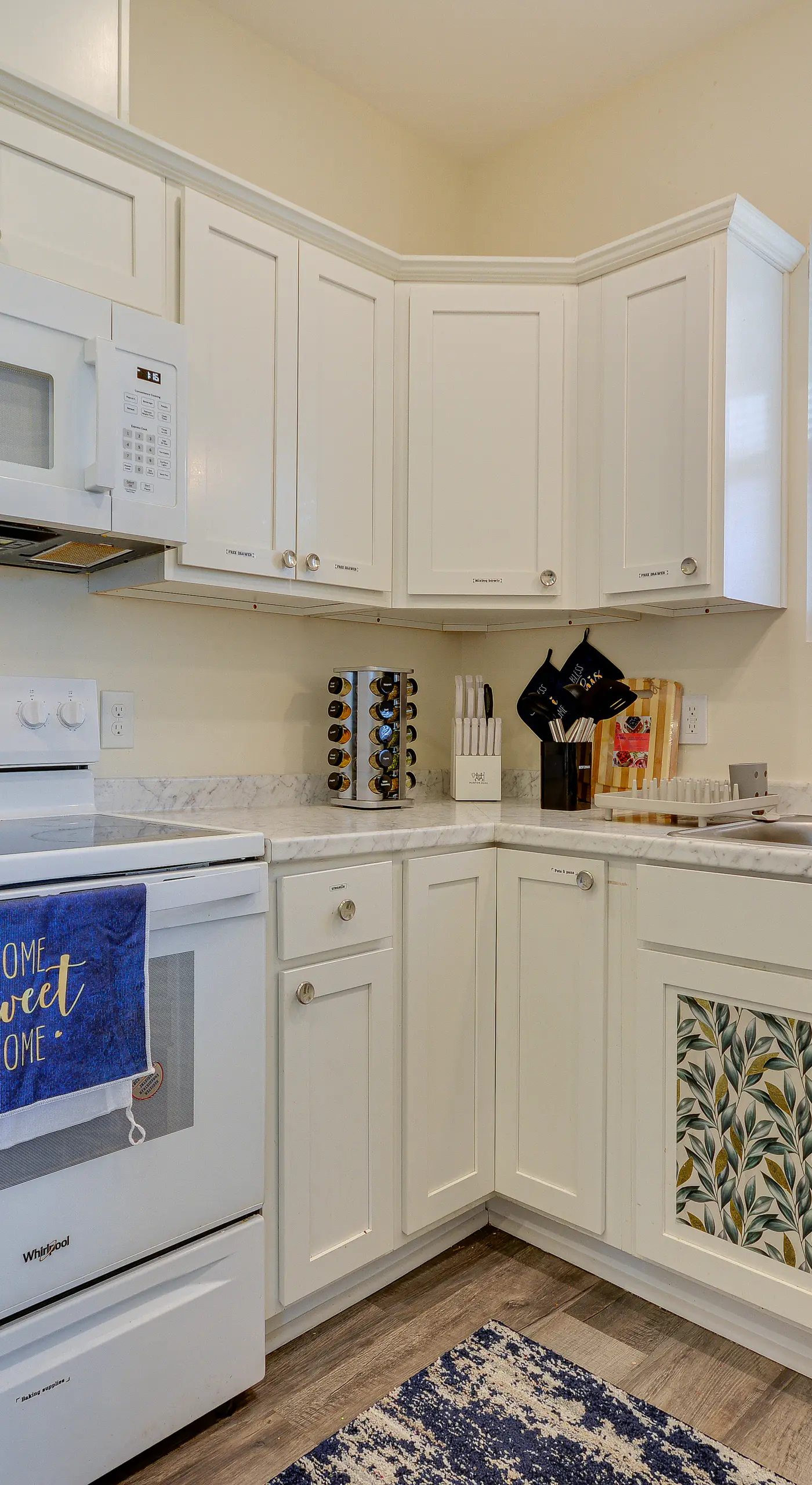 1 Mi to Downtown Greensboro: Newly Built Home!