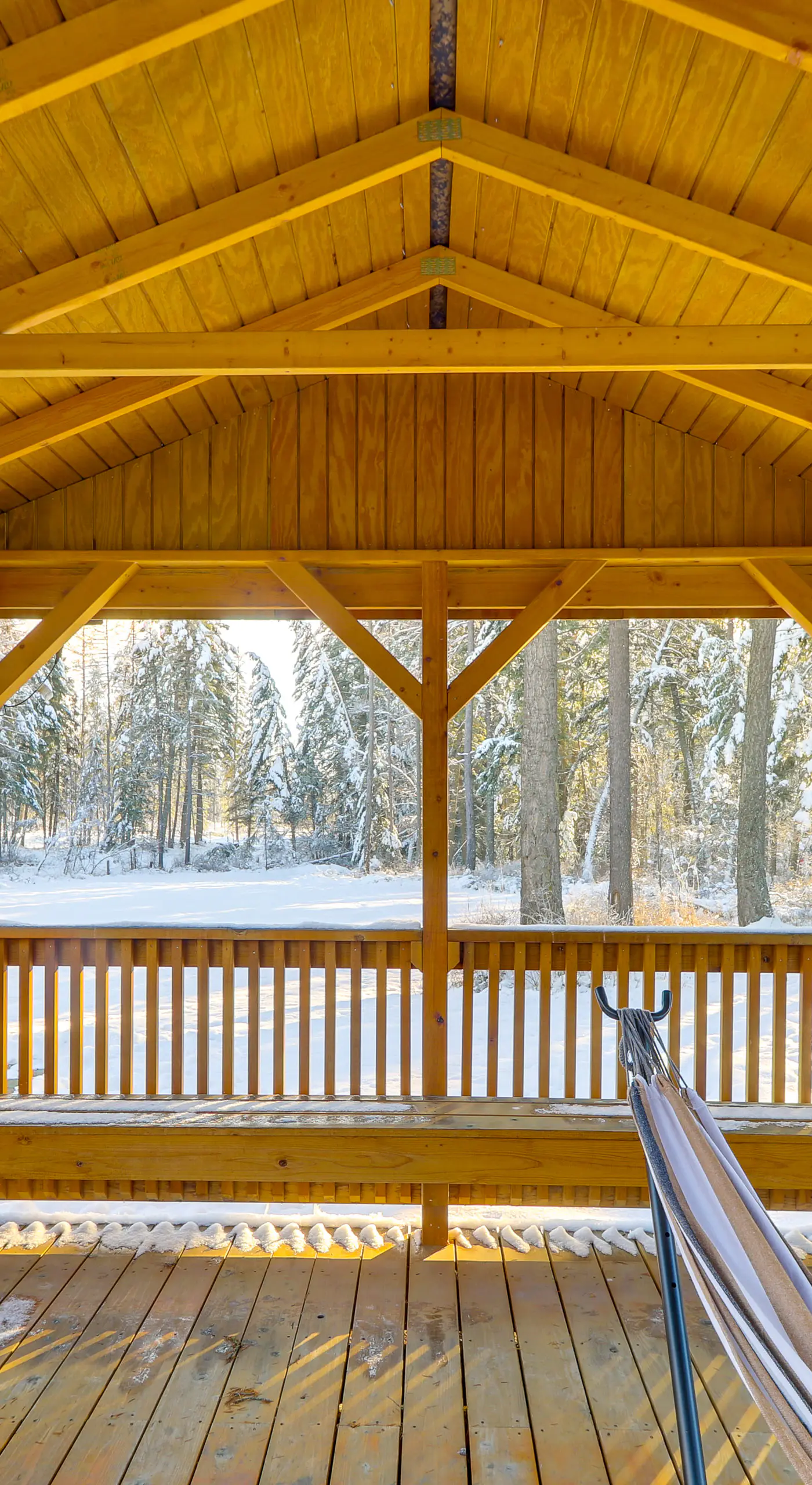 Columbia Falls Private Retreat: Pool Table & Deck!