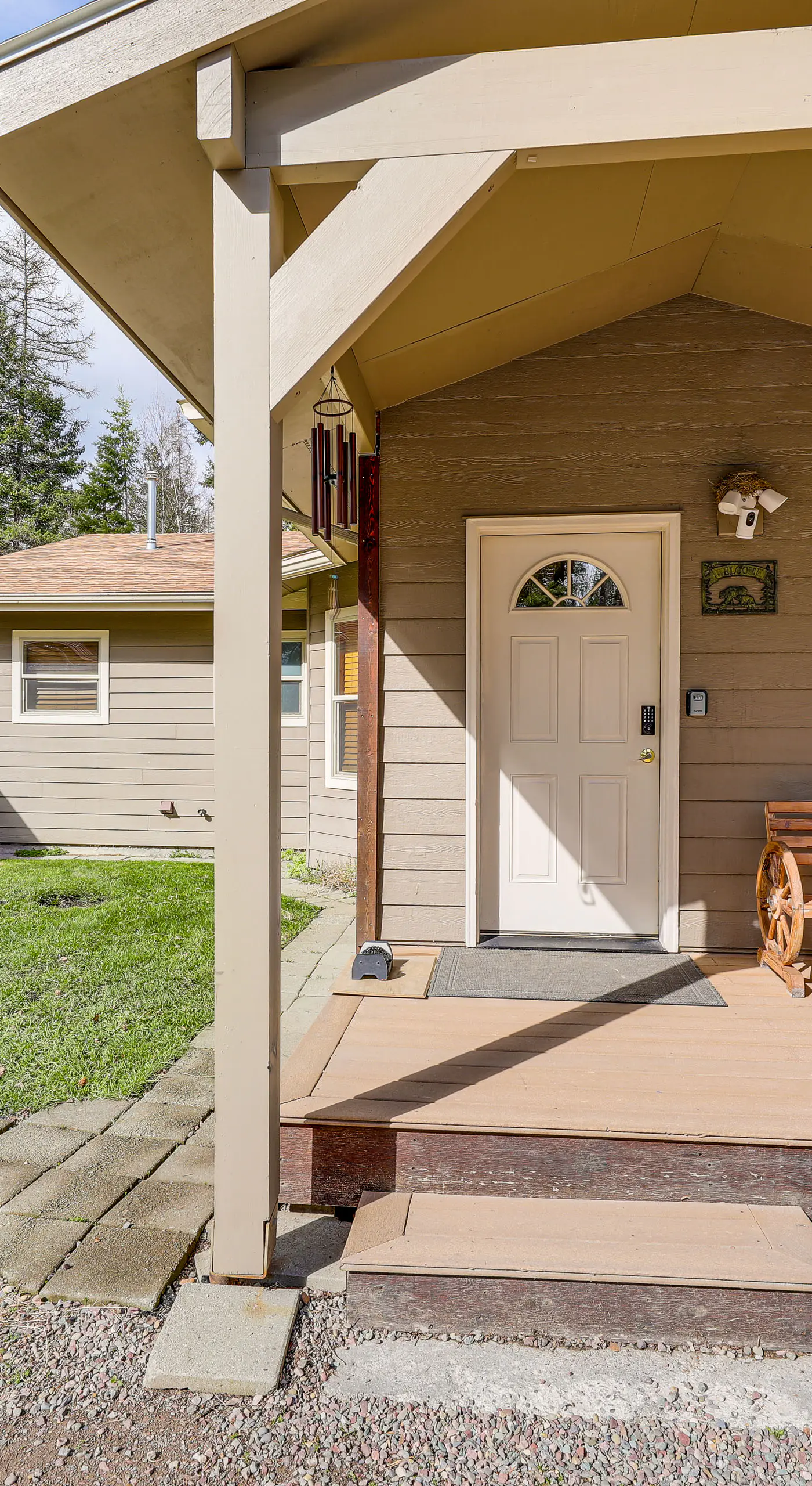 Columbia Falls Private Retreat: Pool Table & Deck!