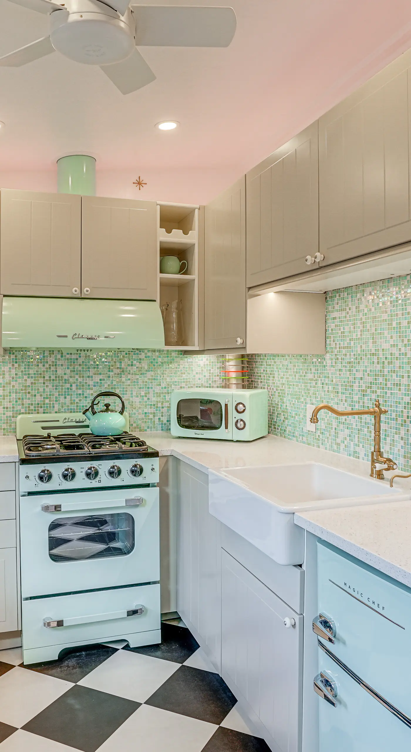 Retro El Sobrante Apartment Near San Francisco!