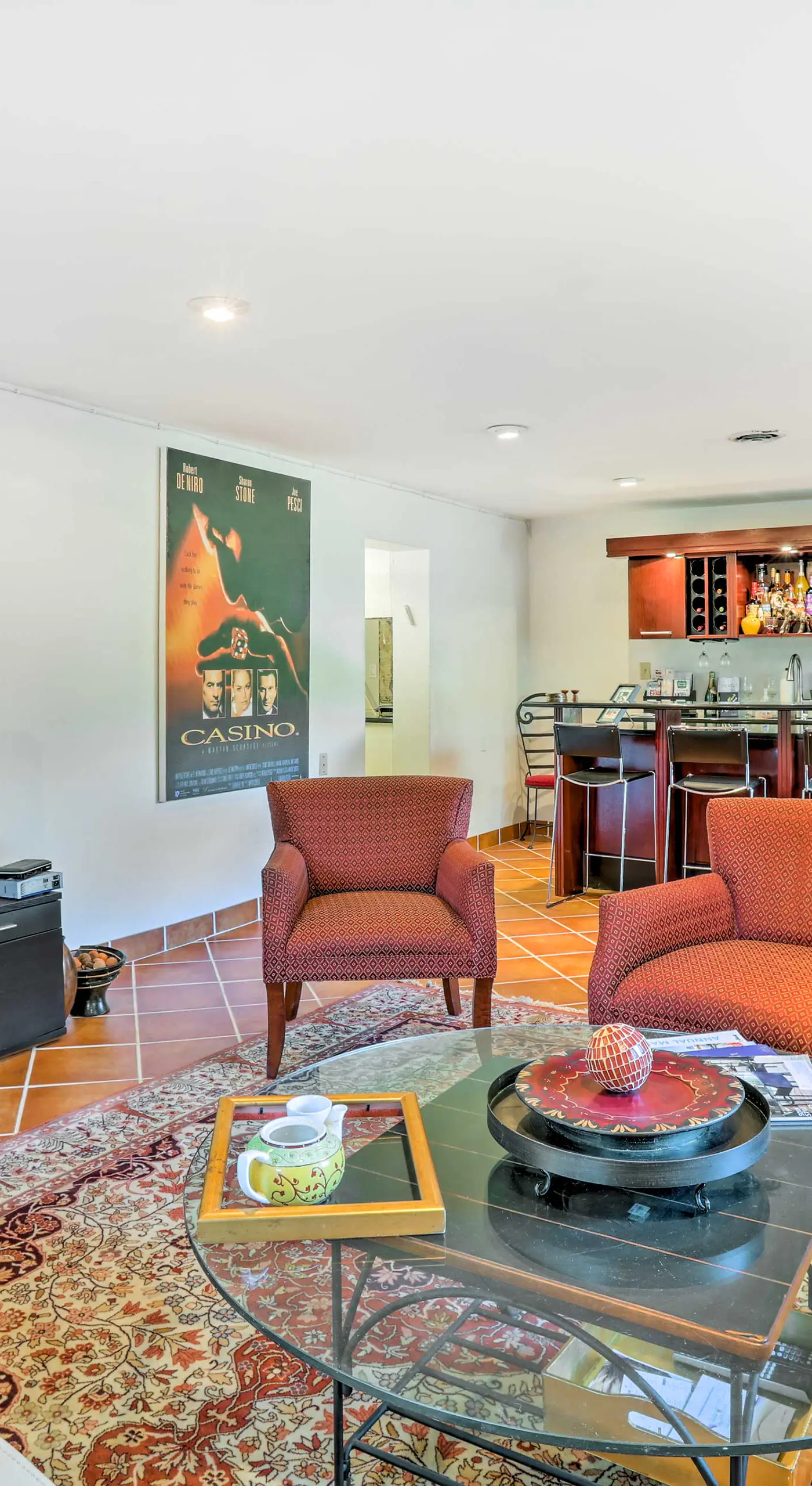 Contemporary Cincinnati Apt w/ WiFi, Near Kenwood!