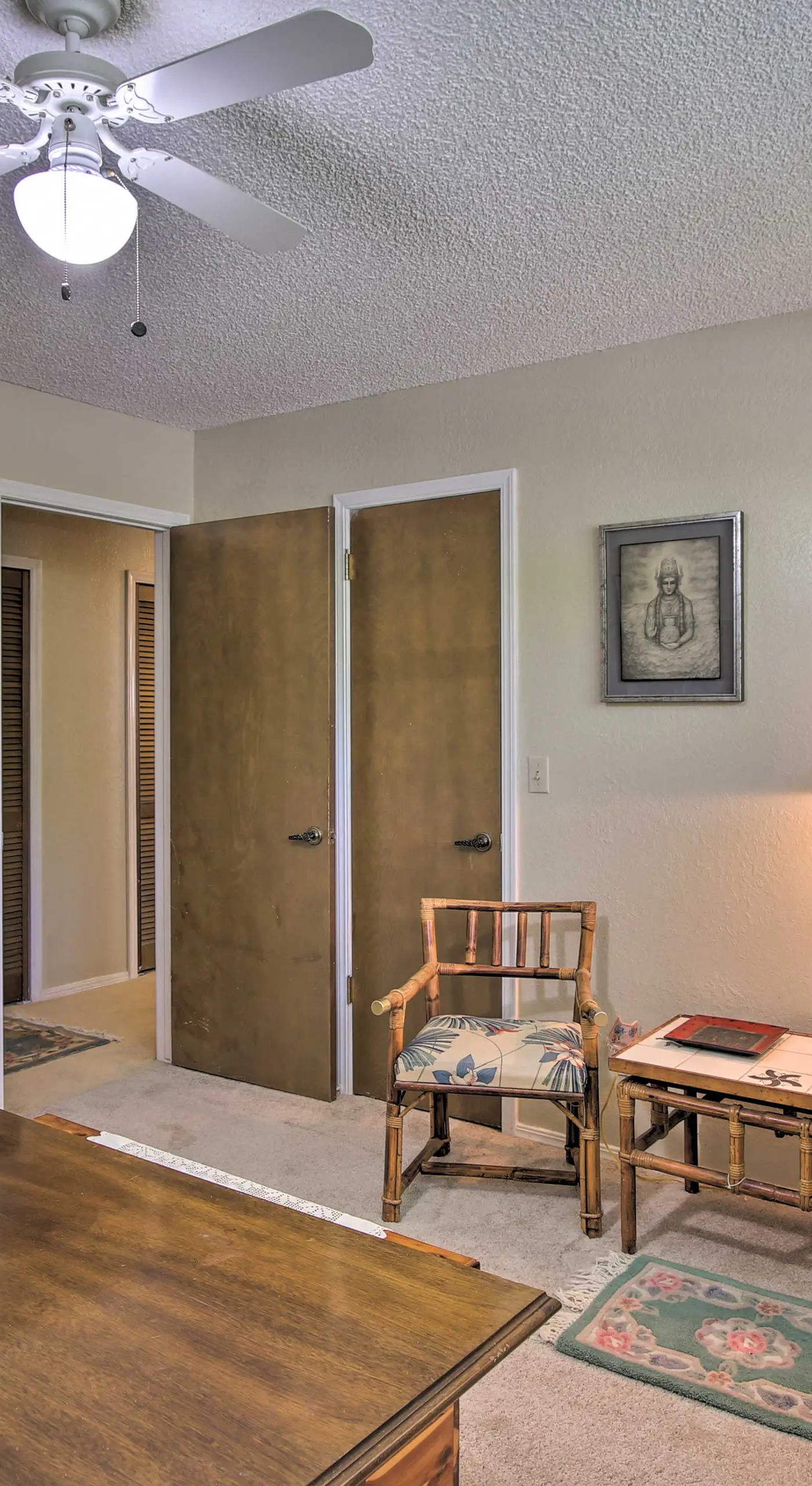 Private Home w/ Hot Tub & Patio Near Dtwn Tulsa