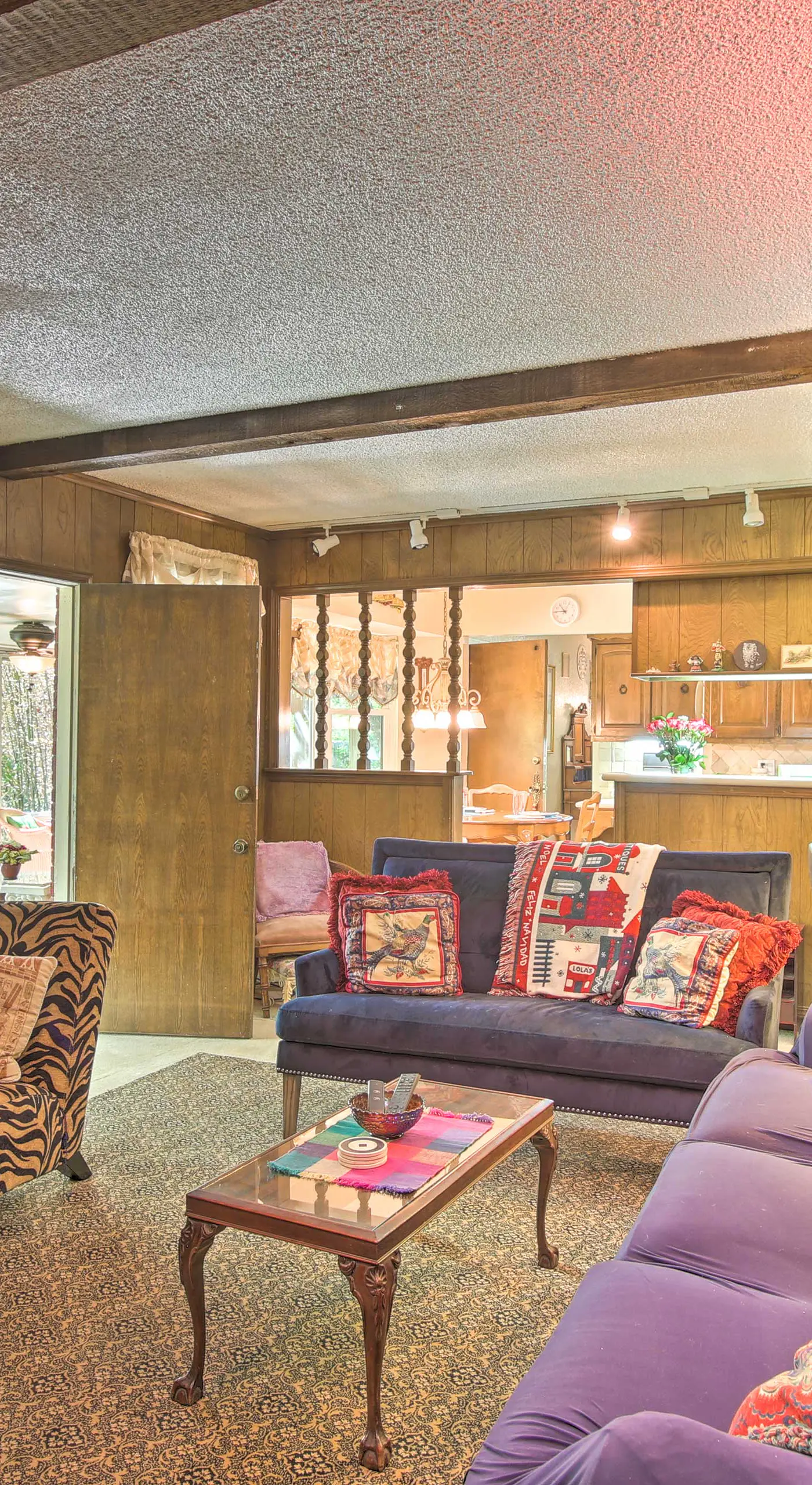 Private Home w/ Hot Tub & Patio Near Dtwn Tulsa