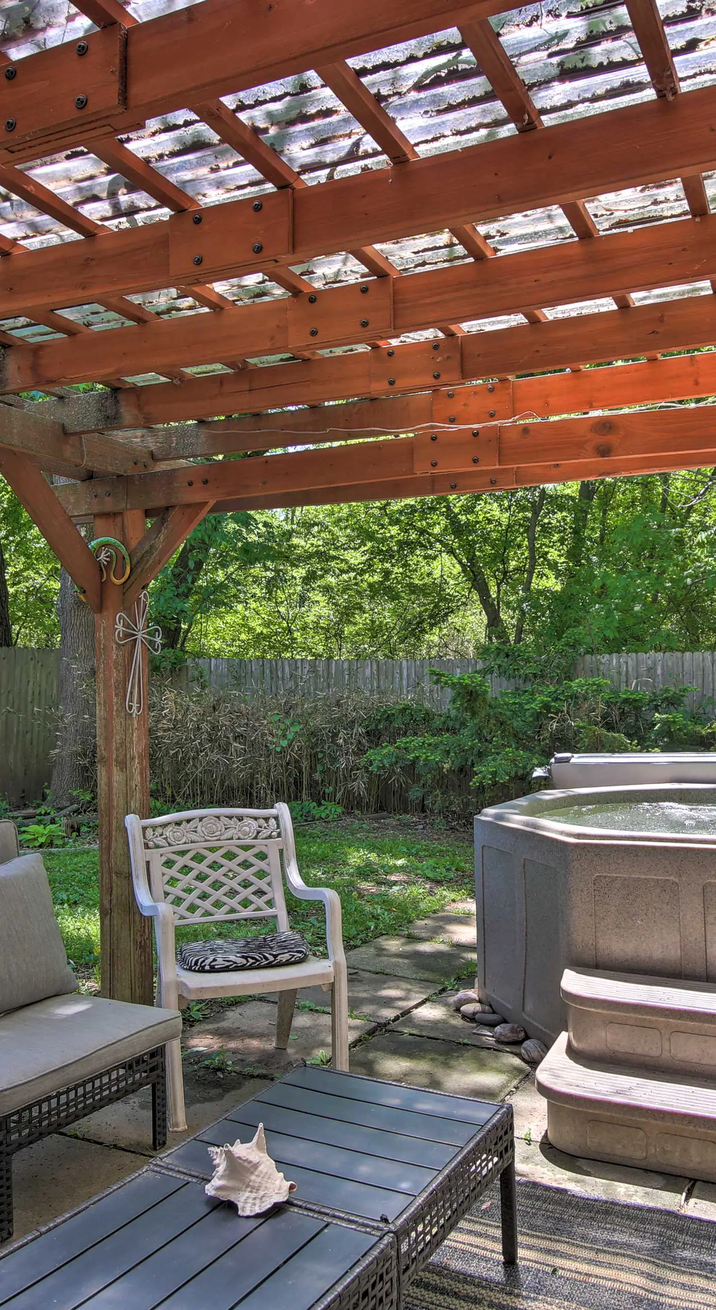 Private Home w/ Hot Tub & Patio Near Dtwn Tulsa