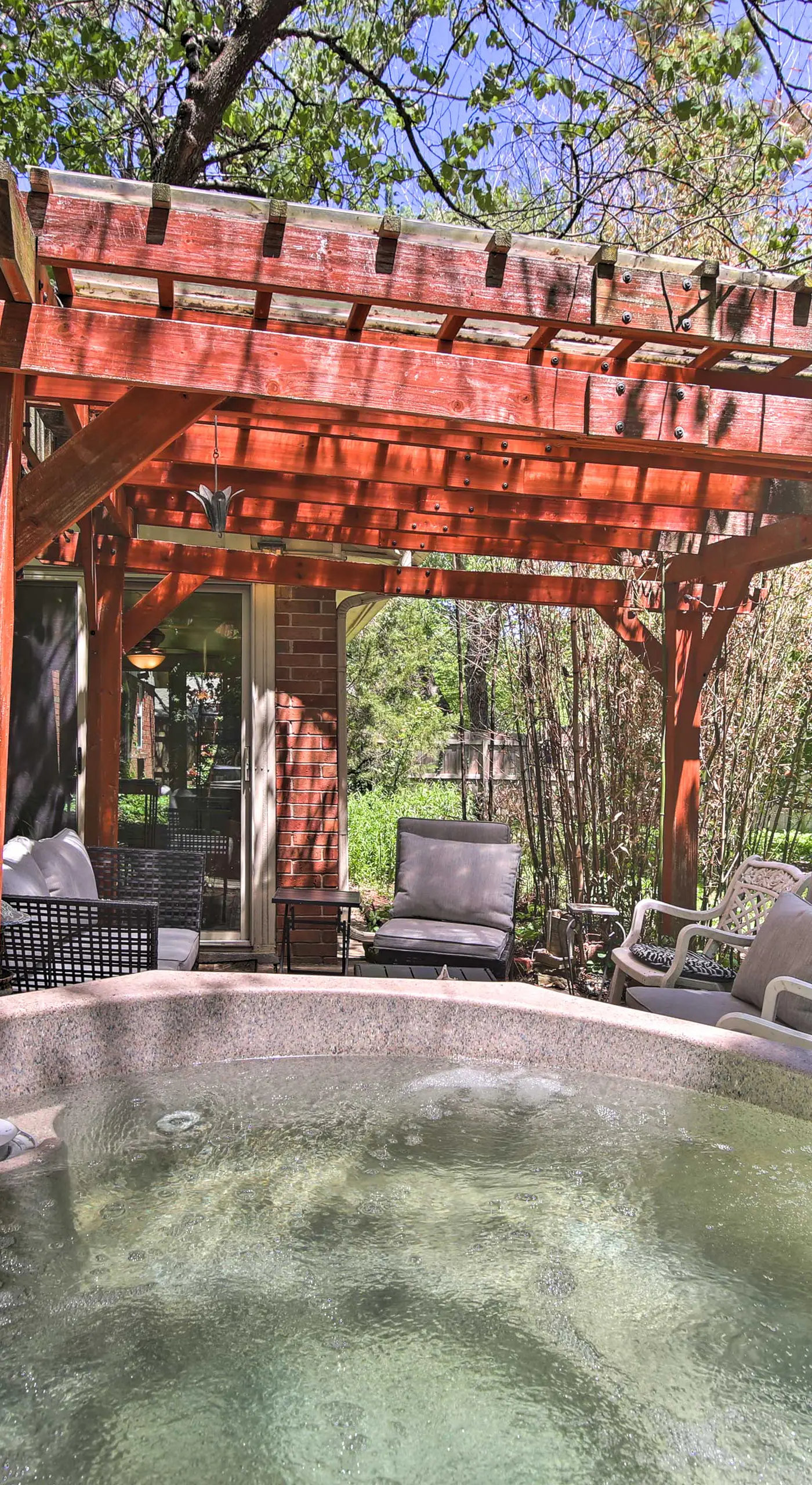Private Home w/ Hot Tub & Patio Near Dtwn Tulsa