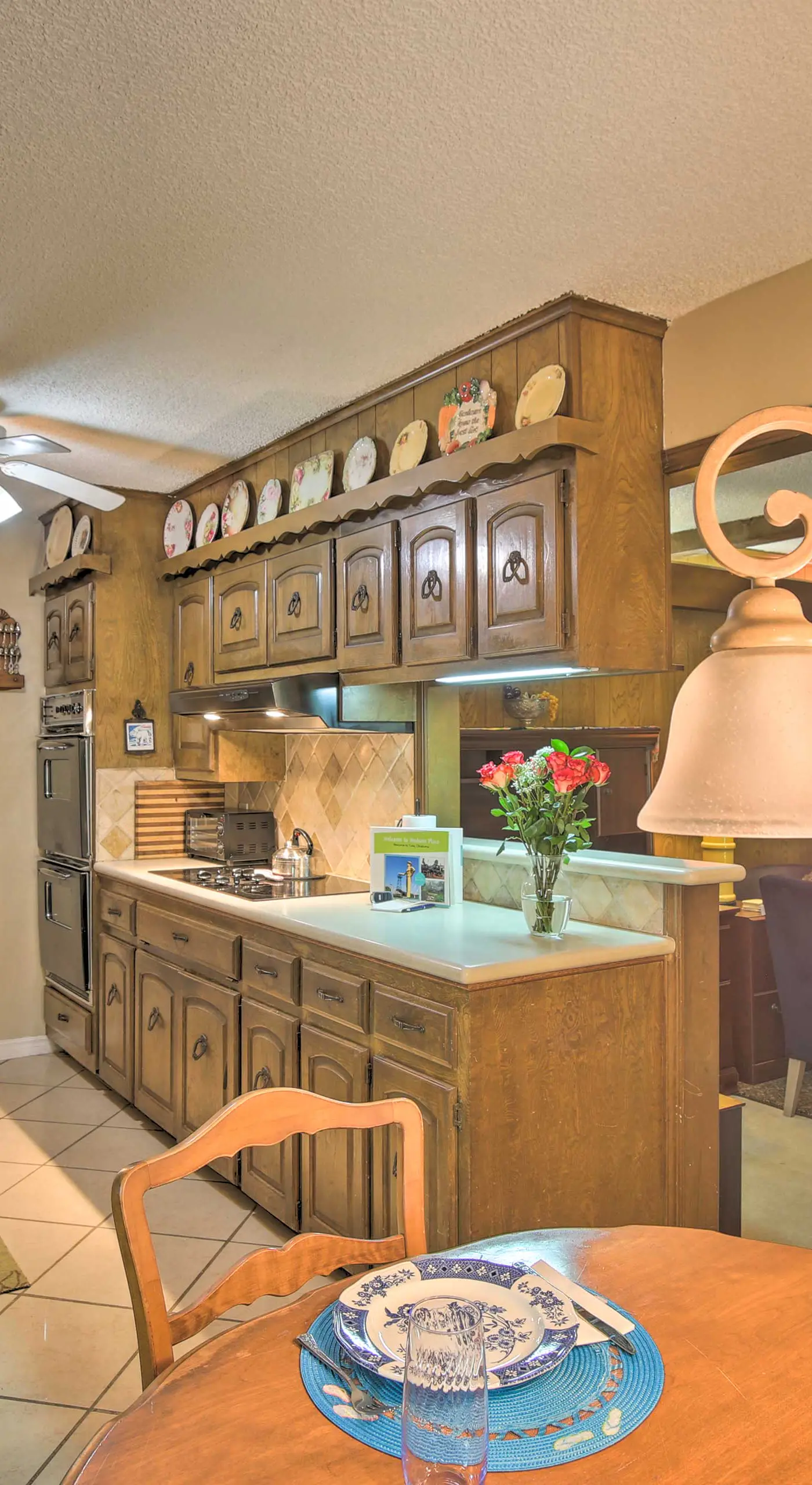 Private Home w/ Hot Tub & Patio Near Dtwn Tulsa