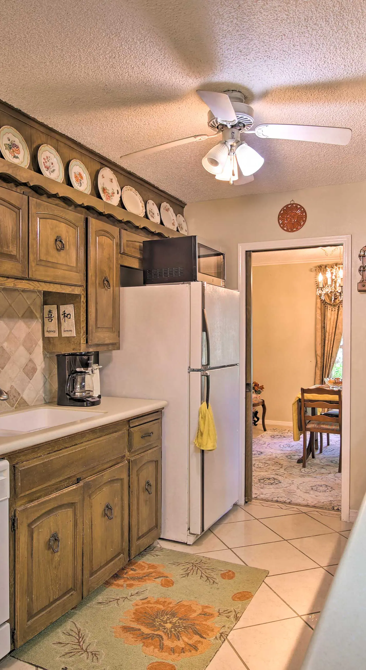 Private Home w/ Hot Tub & Patio Near Dtwn Tulsa