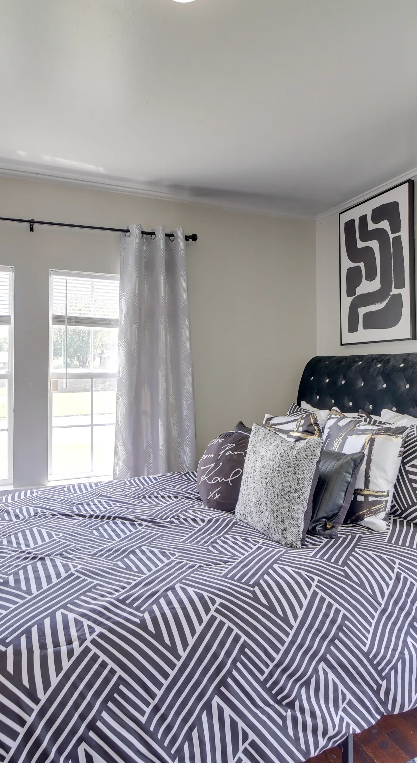 1 Mi to Tulsa Arts District: Home w/ Yard!